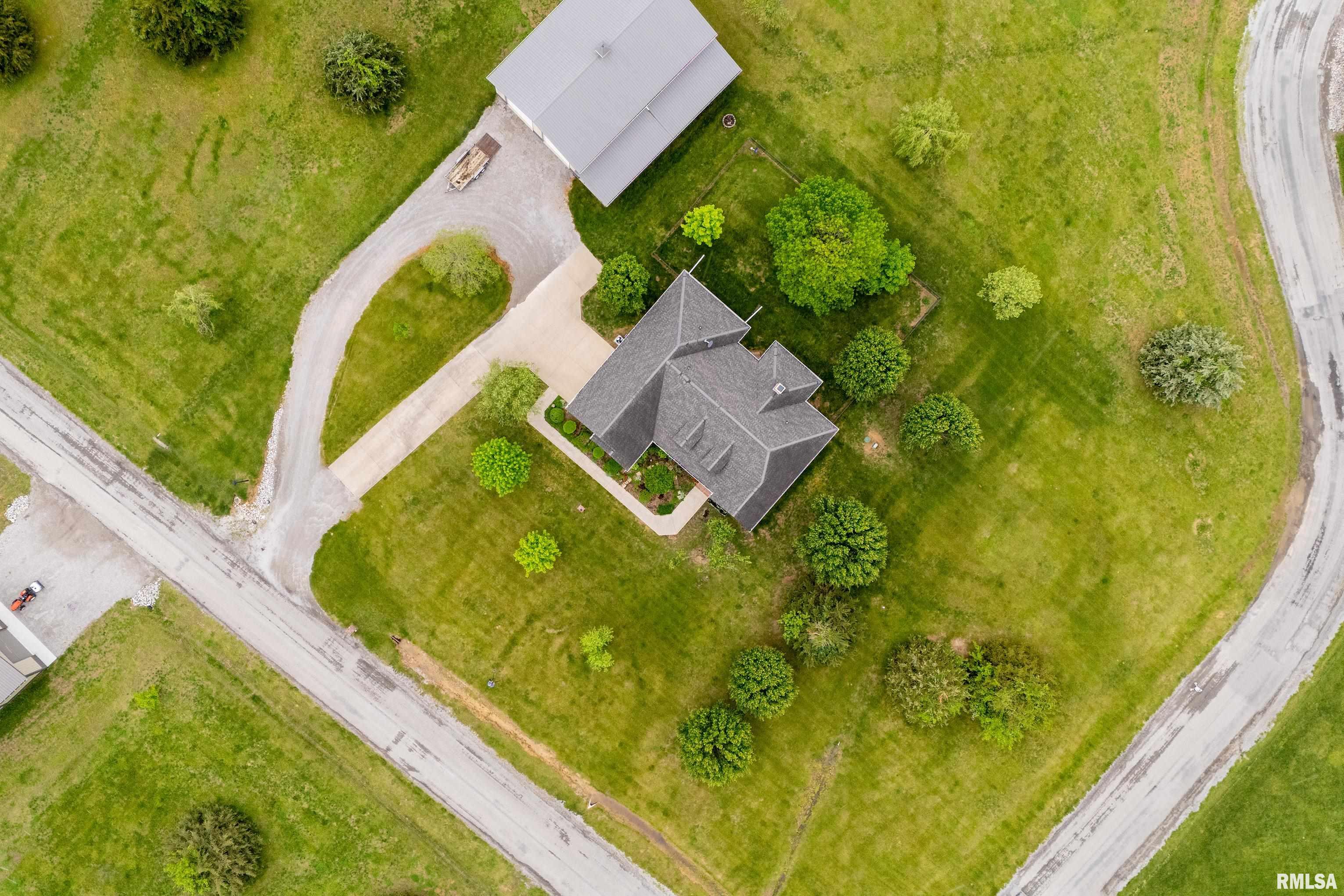 5963 Lakeview Drive, Carterville, Illinois image 36