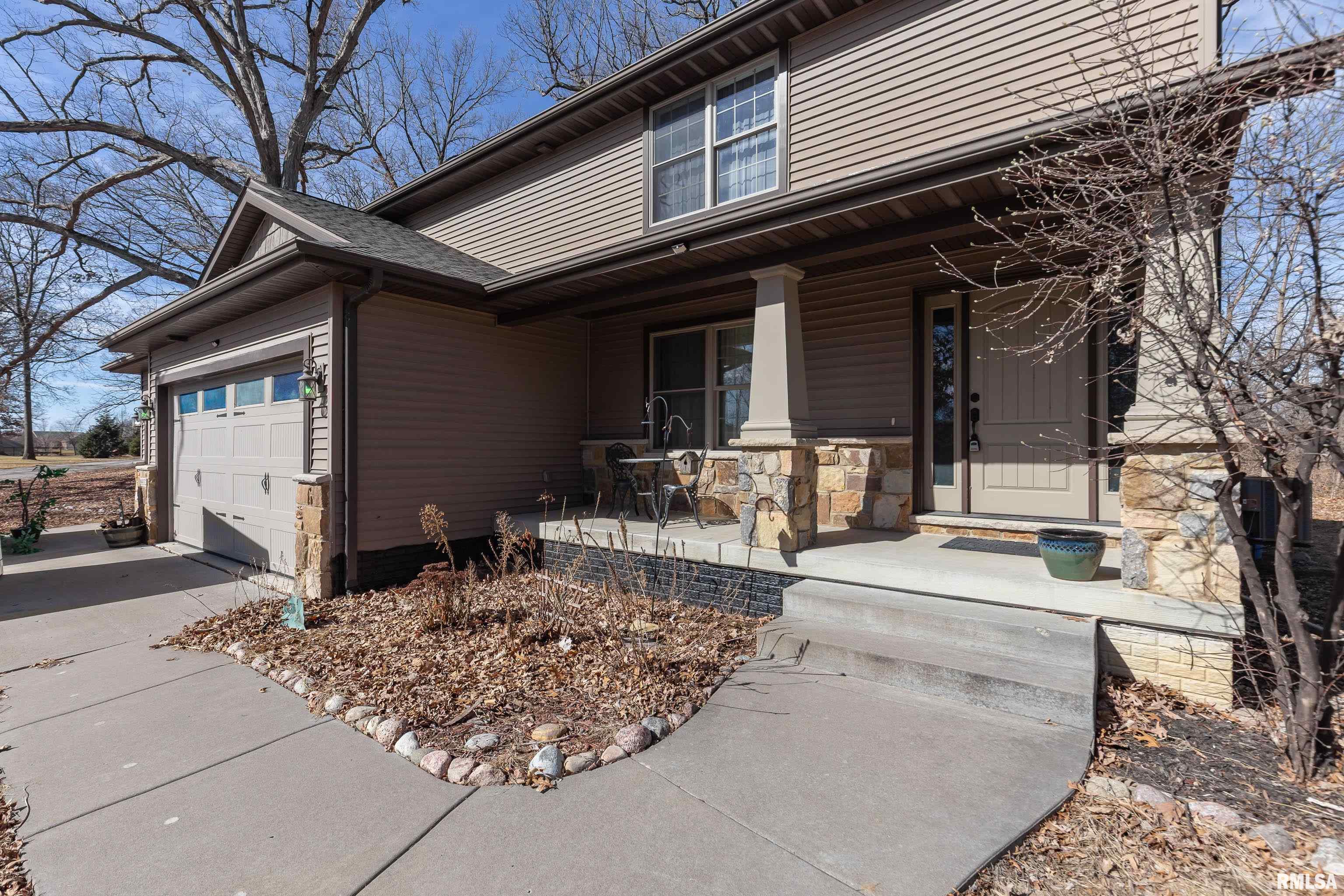 9932 123rd Street, Davenport, Iowa image 1