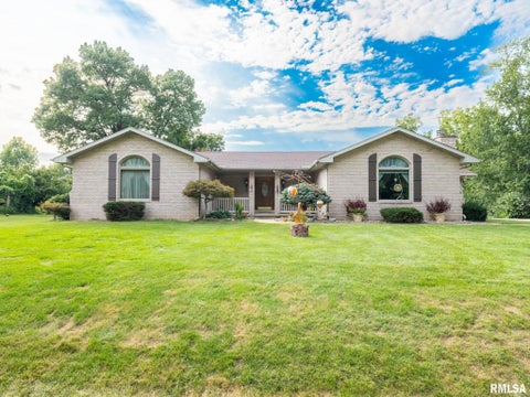 Homes For Sale - 13365 Lake View Court<br/> Tremont, IL 61568