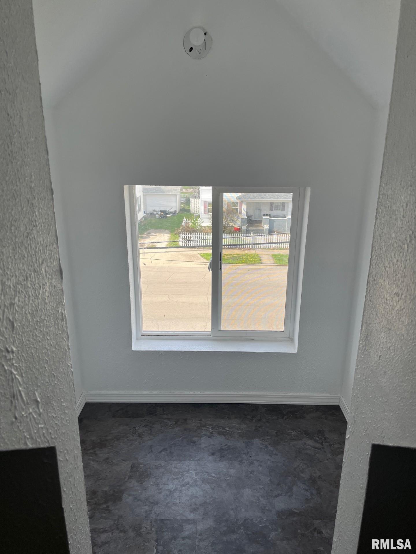 307 E Central Boulevard, Kewanee, Illinois image 27