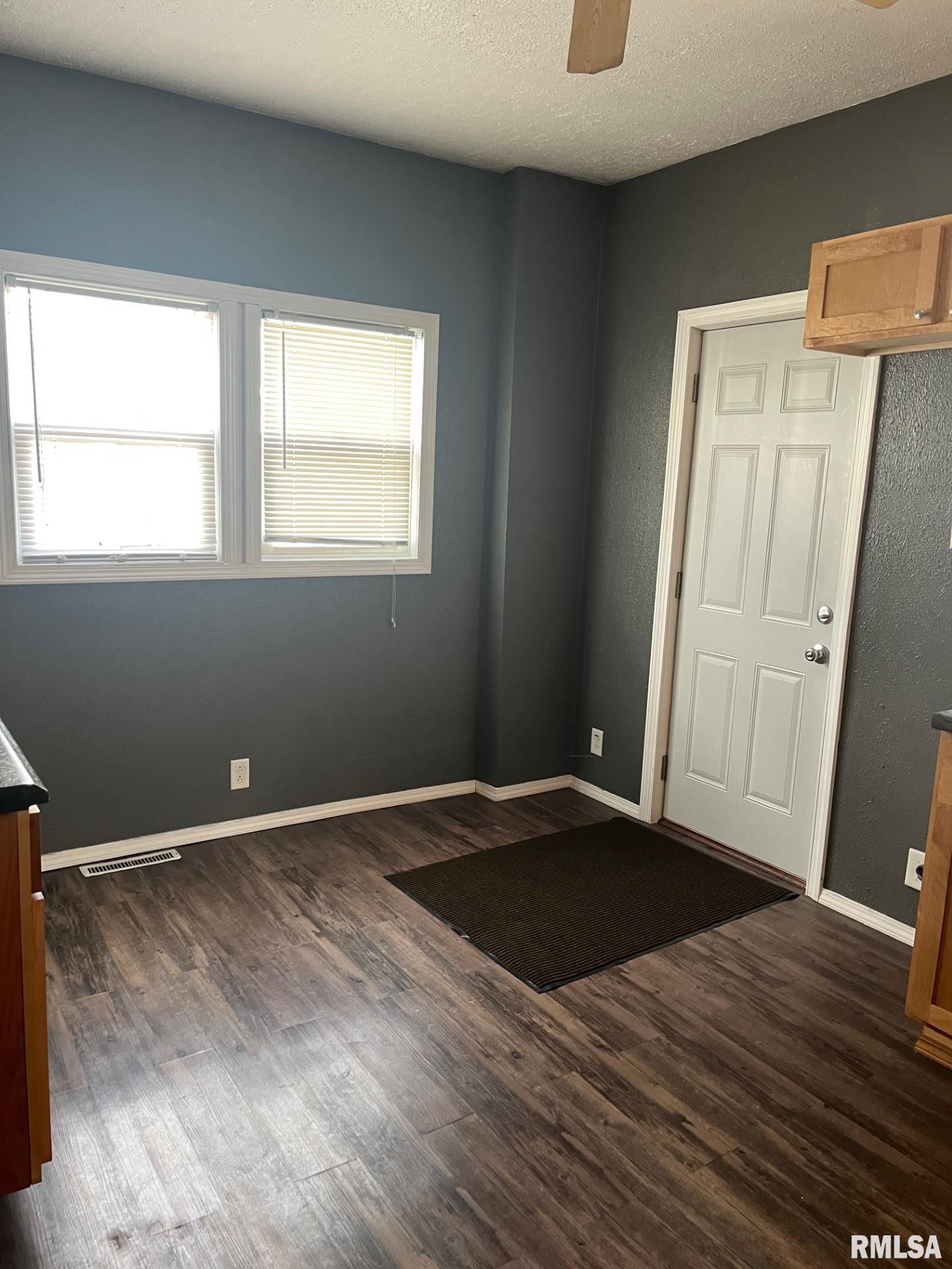 307 E Central Boulevard, Kewanee, Illinois image 16