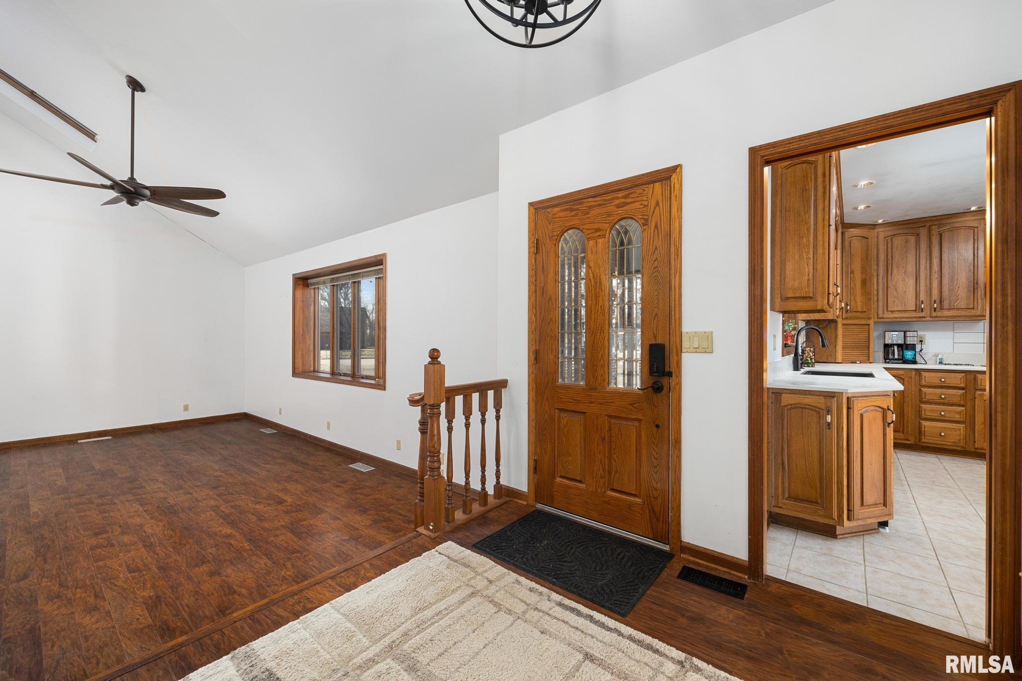 3516 N Marbleway Drive, Peoria, Illinois image 6