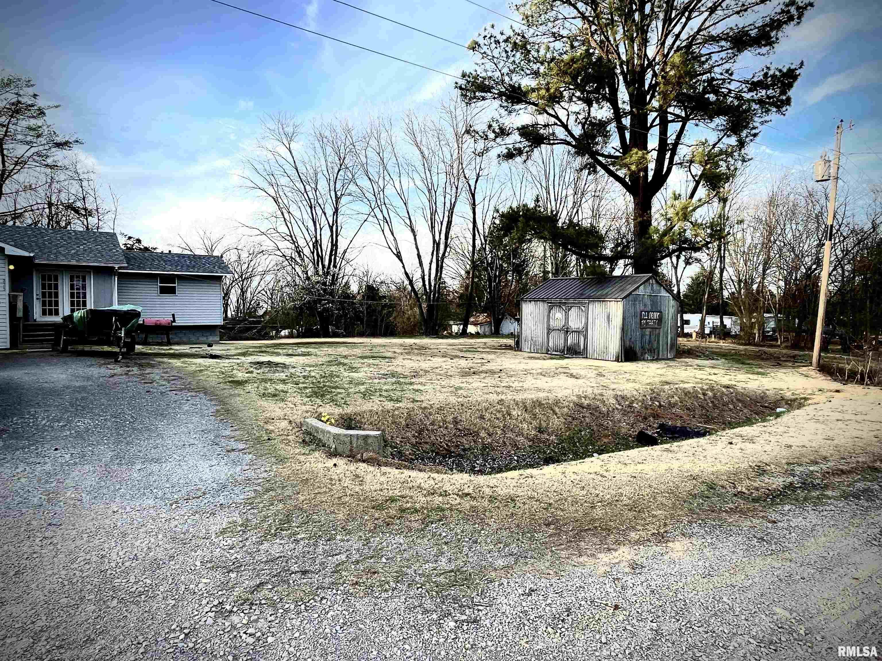225 Arrowhead Drive, Goreville, Illinois image 3
