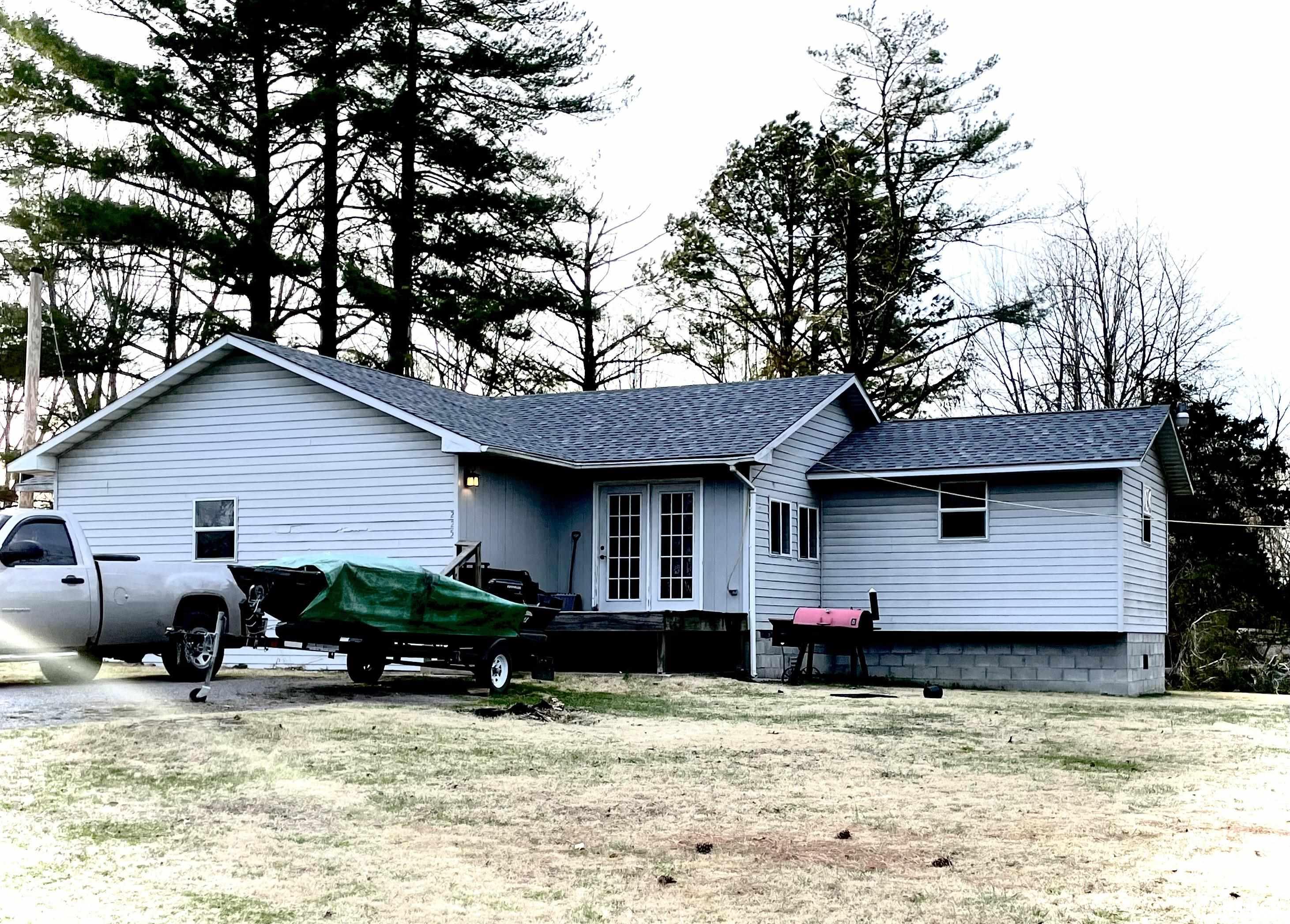 225 Arrowhead Drive, Goreville, Illinois image 1