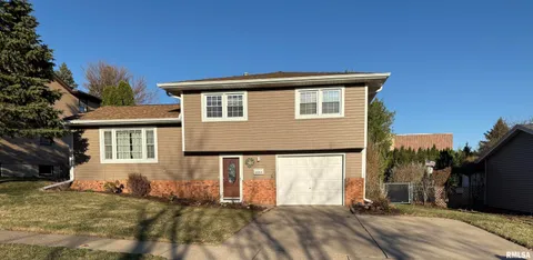 MLS: QC4261366