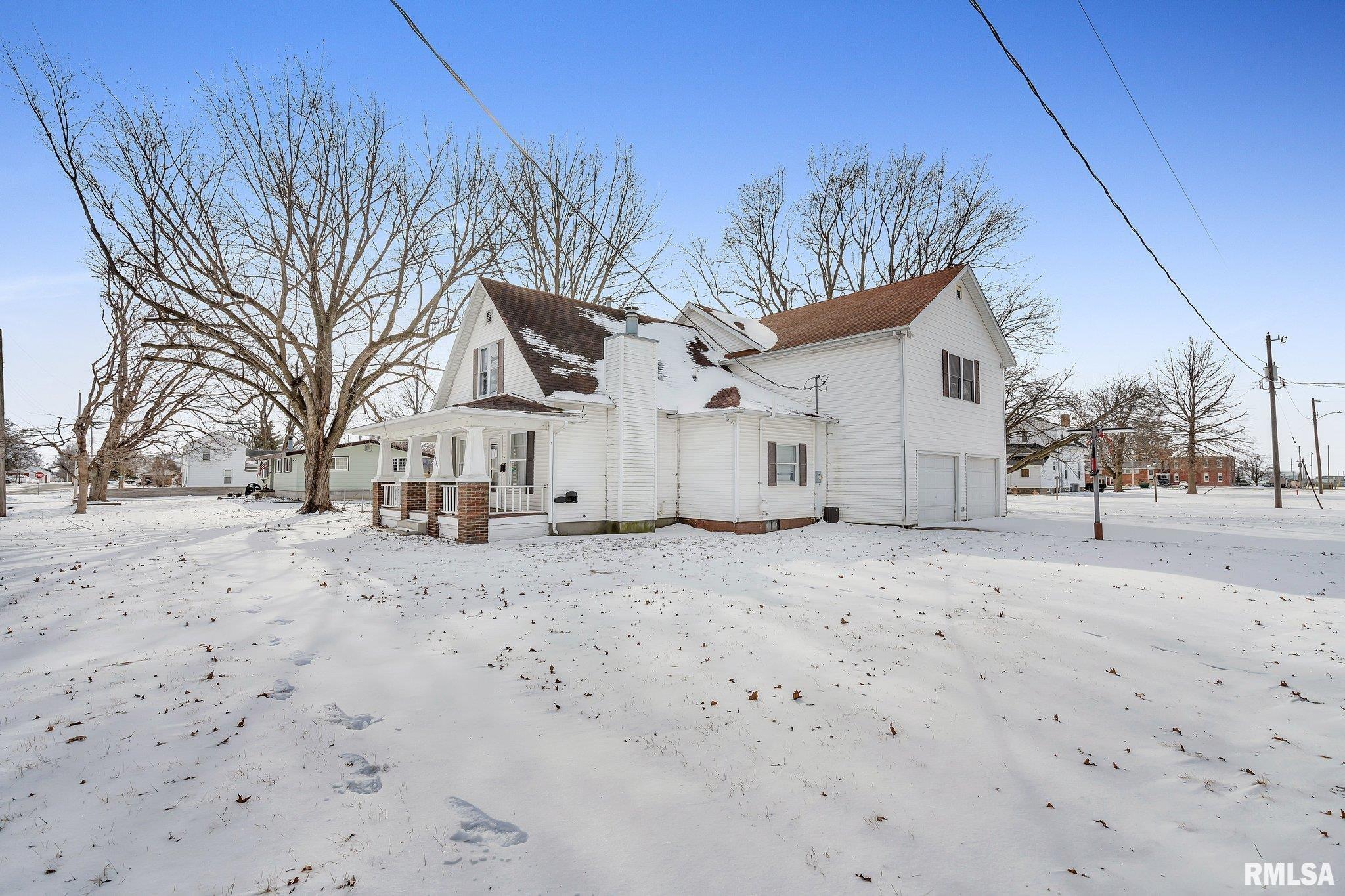 217 N 5th Avenue, New Windsor, Illinois image 3