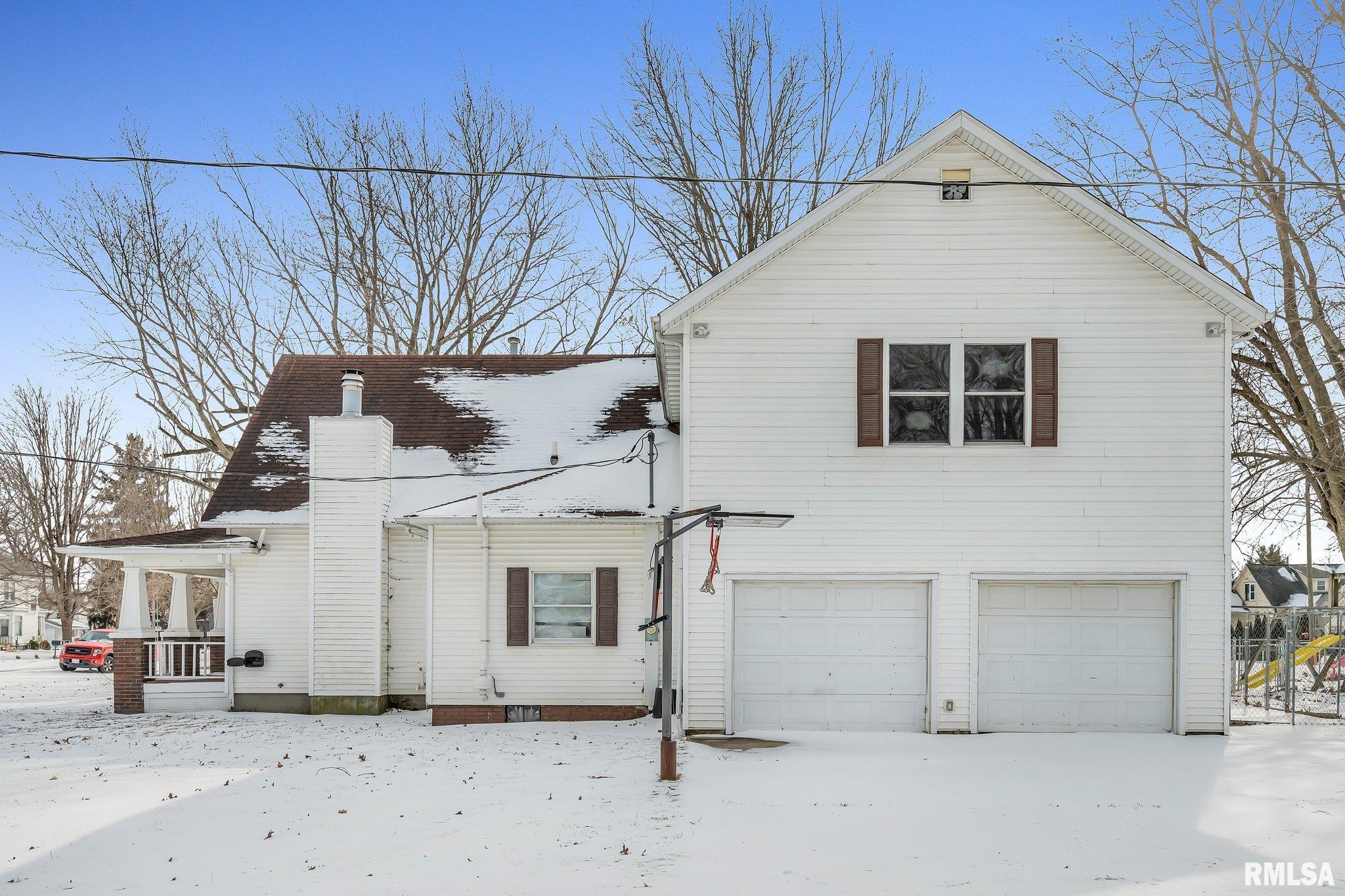 217 N 5th Avenue, New Windsor, Illinois image 2