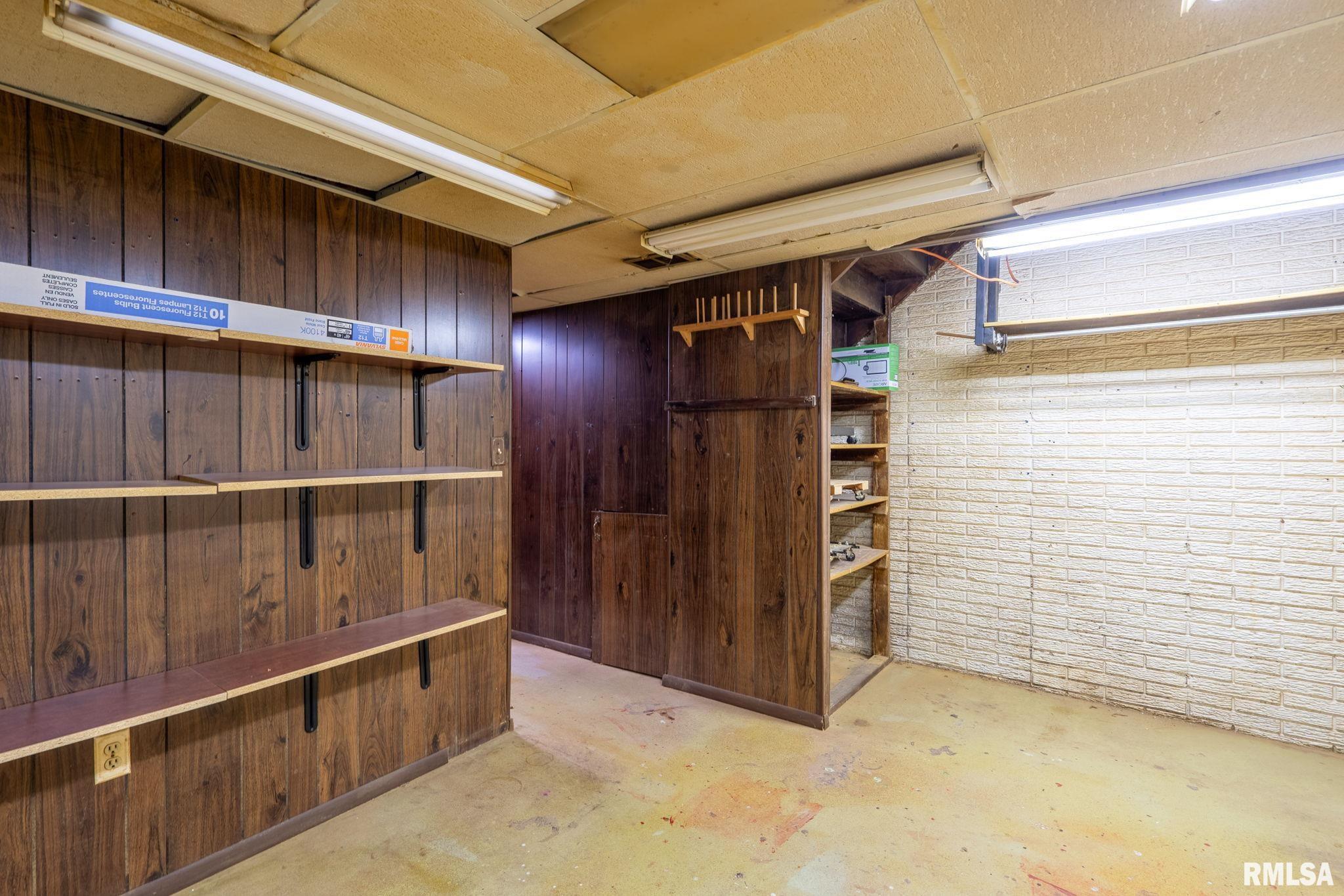 807 18th Street, Rapids City, Illinois image 30