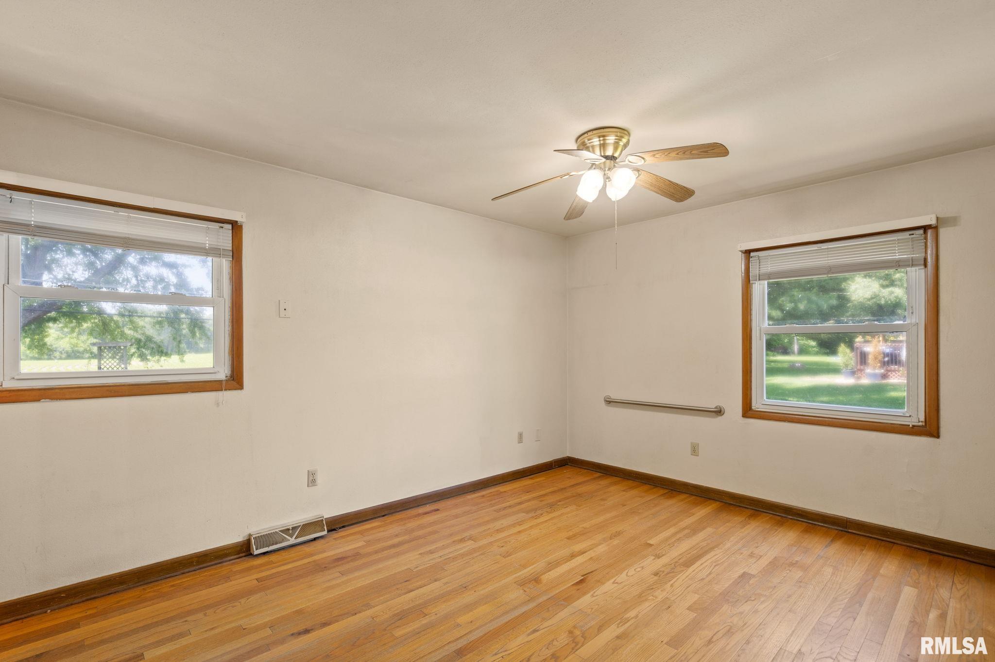 807 18th Street, Rapids City, Illinois image 16