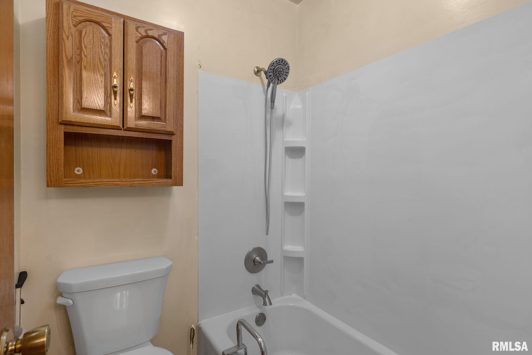 807 18th Street, Rapids City, Illinois image 24