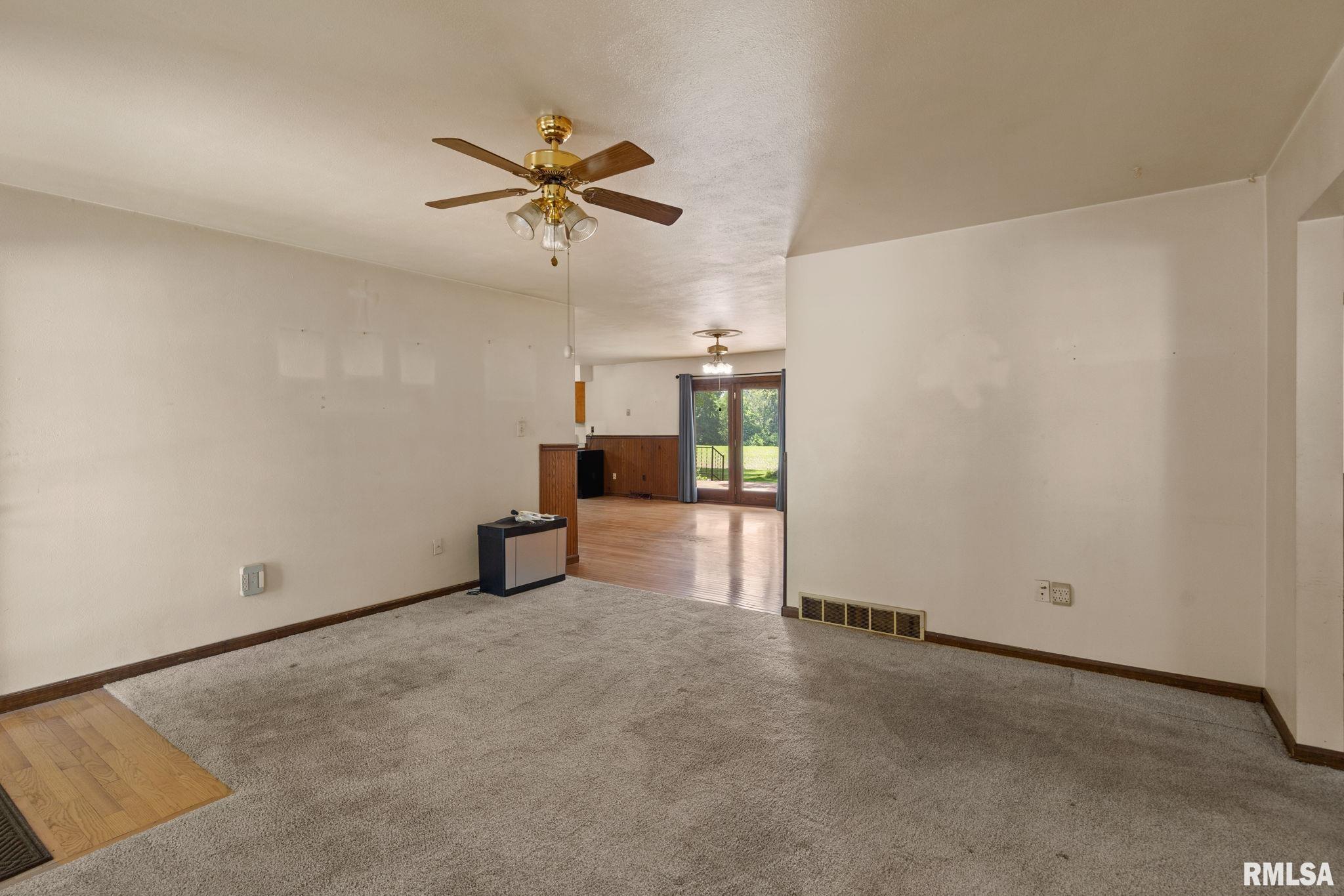 807 18th Street, Rapids City, Illinois image 8