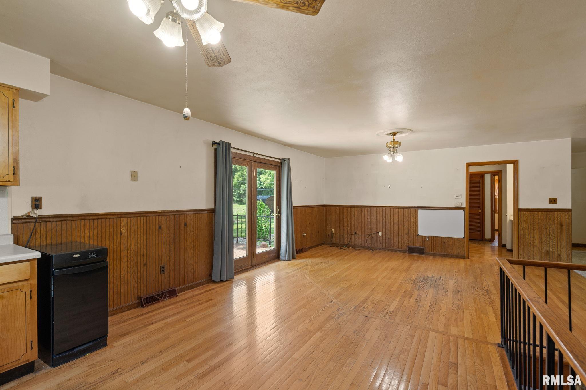 807 18th Street, Rapids City, Illinois image 15