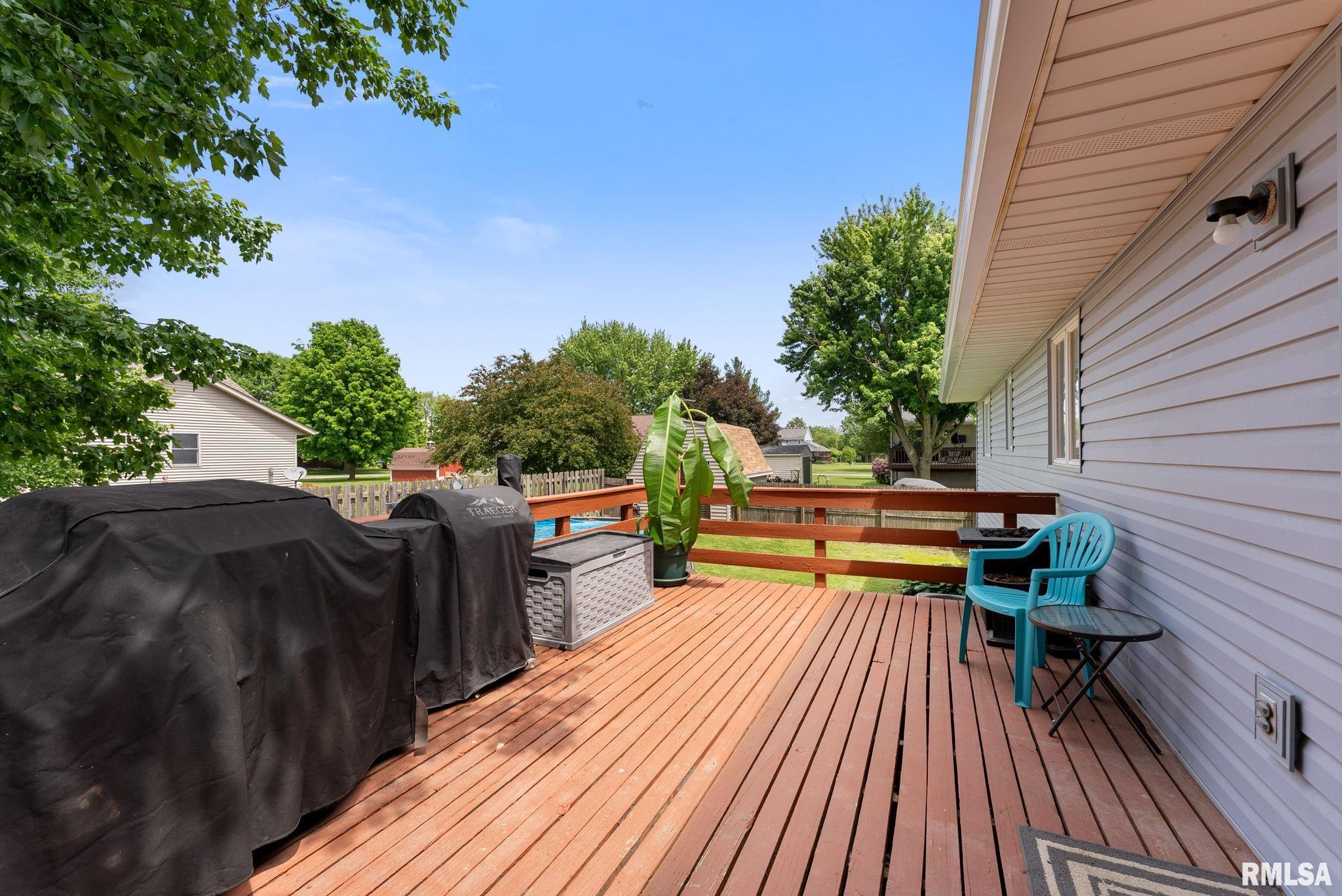 1409 10th Avenue, Viola, Illinois image 21