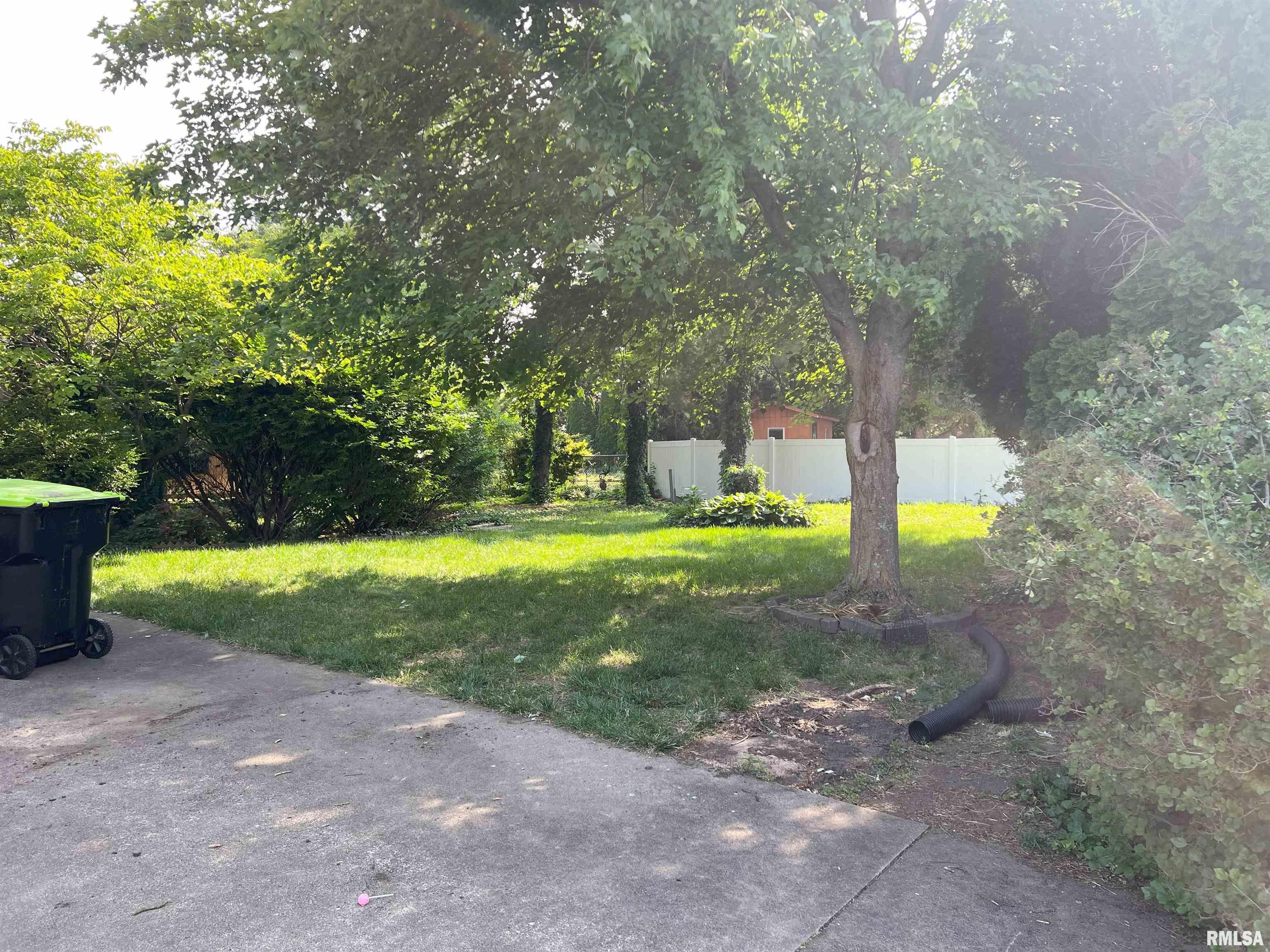 13 Jacobs Lane, Jacksonville, Illinois image 15