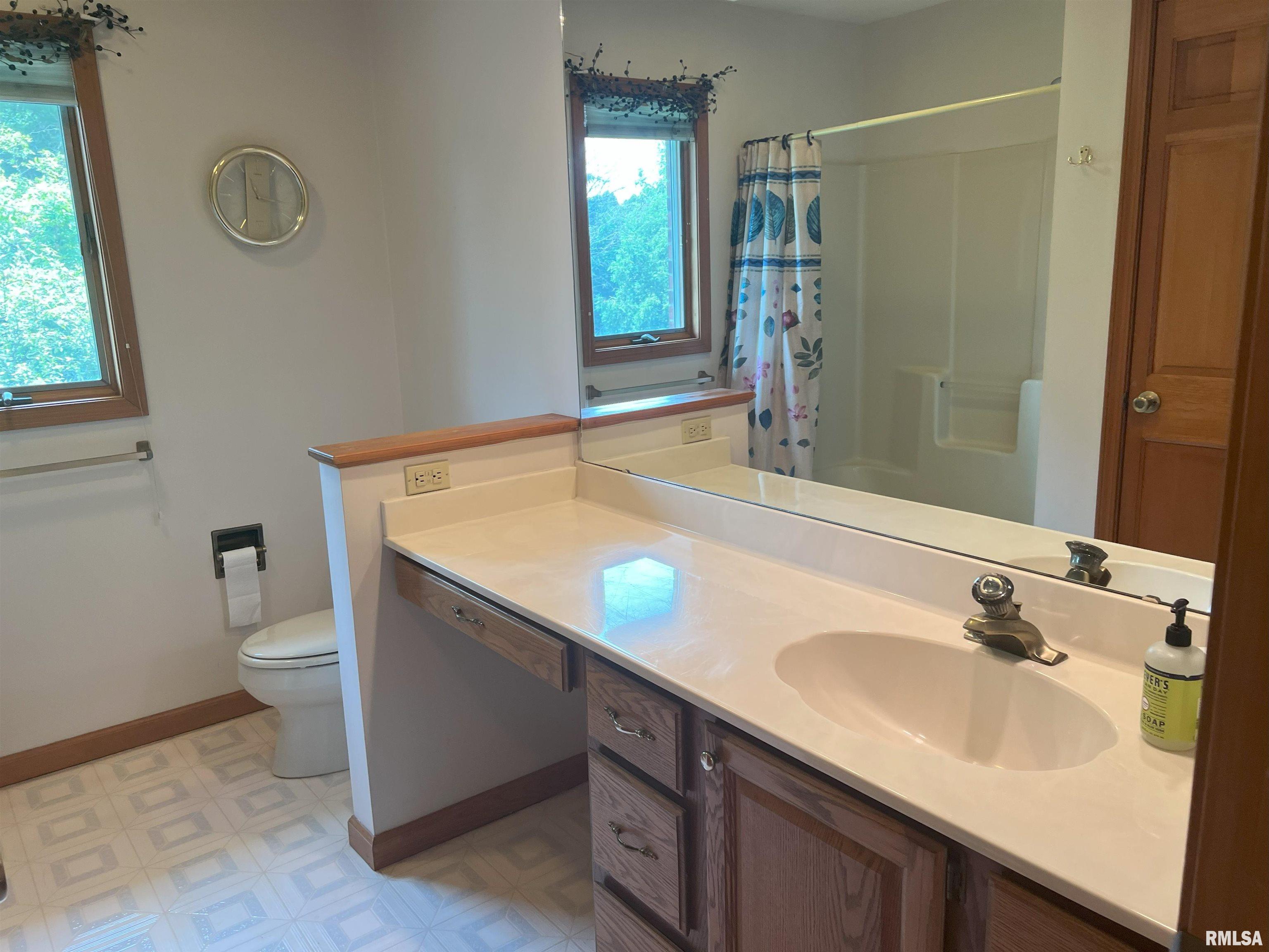 13 Jacobs Lane, Jacksonville, Illinois image 39