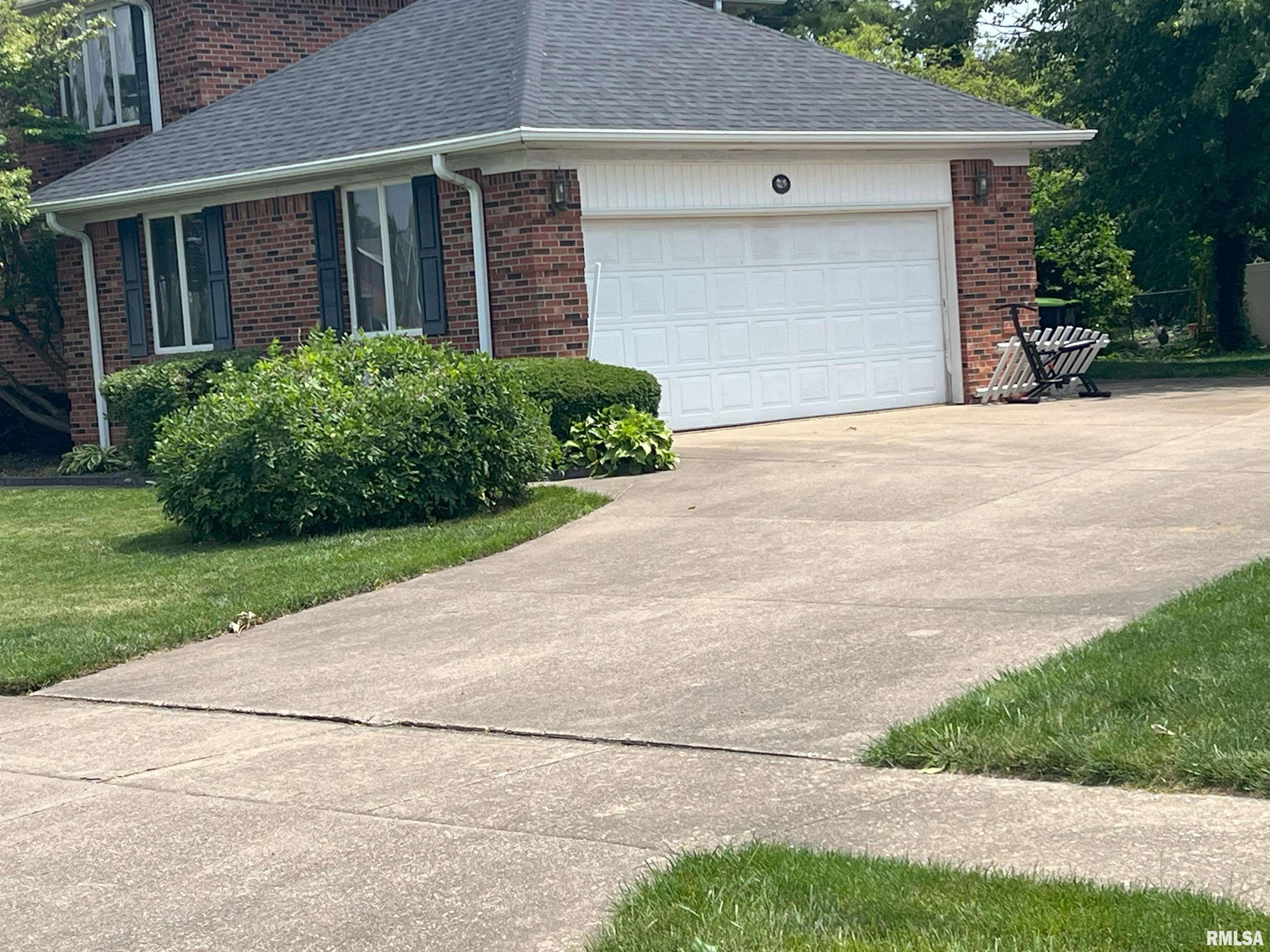 13 Jacobs Lane, Jacksonville, Illinois image 5