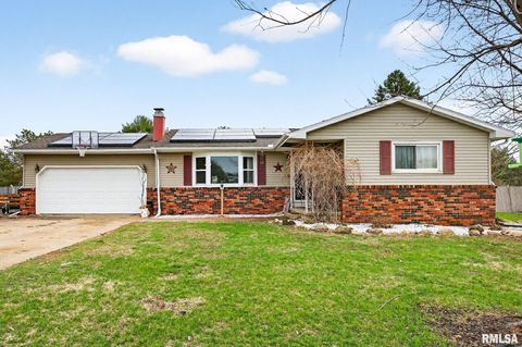 Homes For Sale - 200 Falcon Drive<br/> Tazewell County, Green Valley, IL 61534