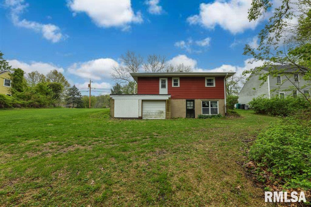 1121 N Wood Road, Peoria, Illinois image 9