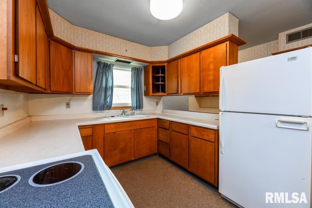 1121 N Wood Road, Peoria, Illinois image 40