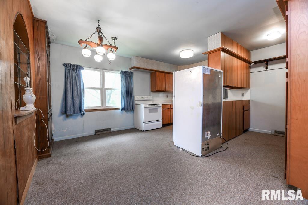 1121 N Wood Road, Peoria, Illinois image 34