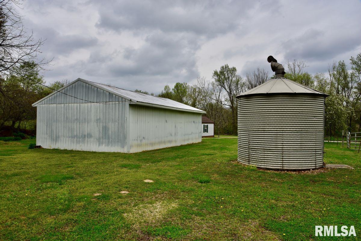 22 Roundhouse Road, Herod, Illinois image 23
