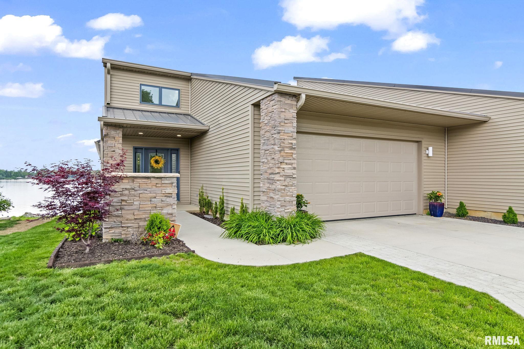 321 Harbor Point Place, Springfield, Illinois image 1