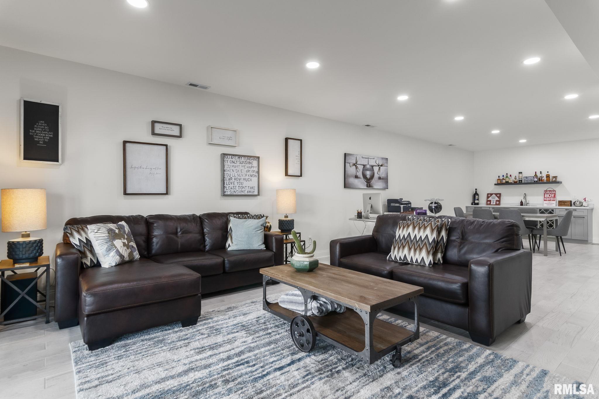321 Harbor Point Place, Springfield, Illinois image 35