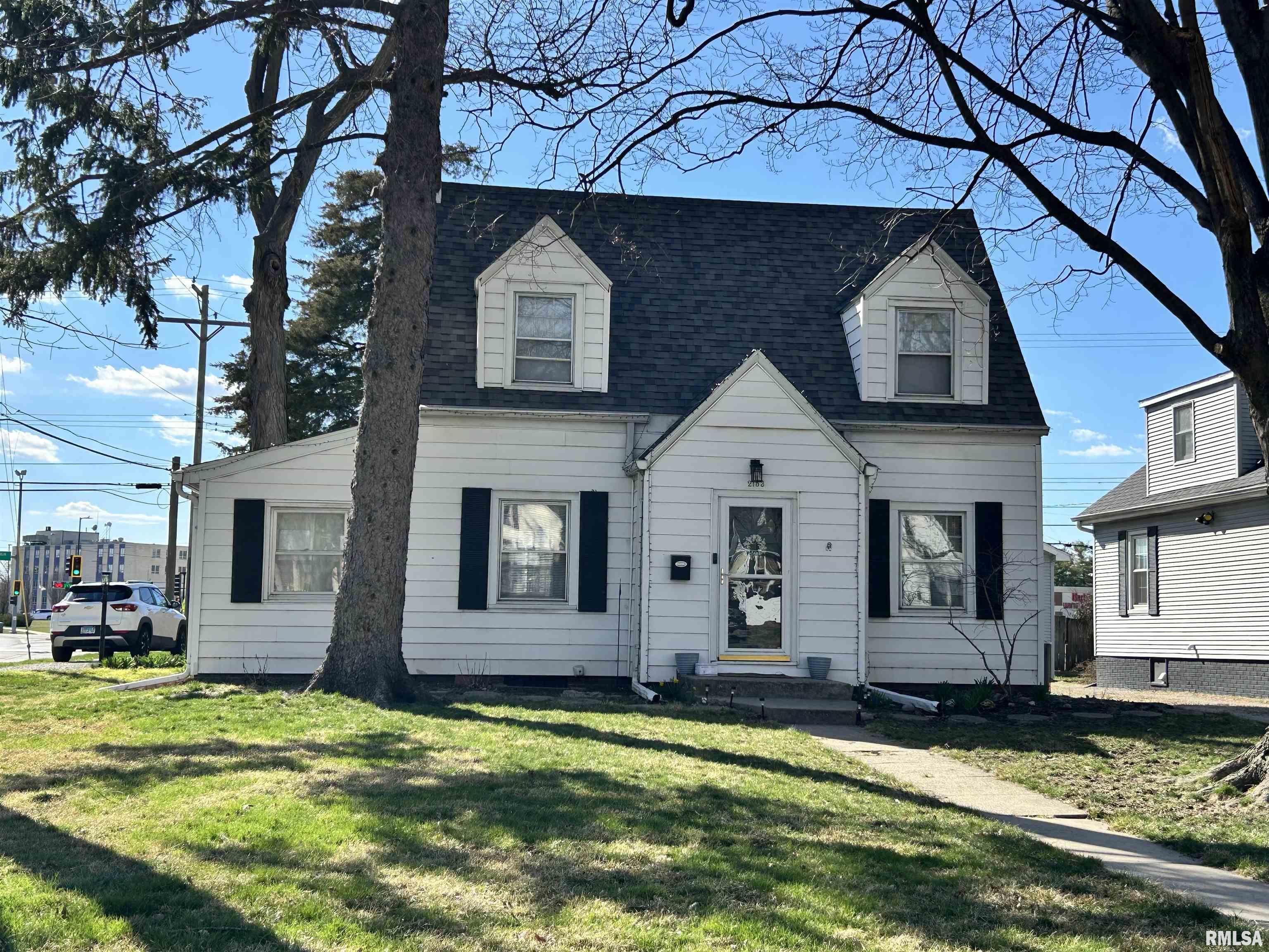 2153 S State Street, Springfield, Illinois image 1