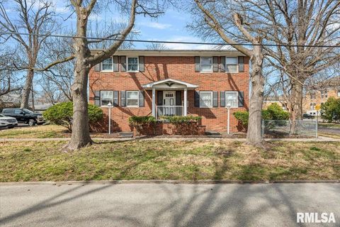 Multifamily For Sale - 821 S Pasfield Street<br/> Sangamon County, Springfield, IL 62704