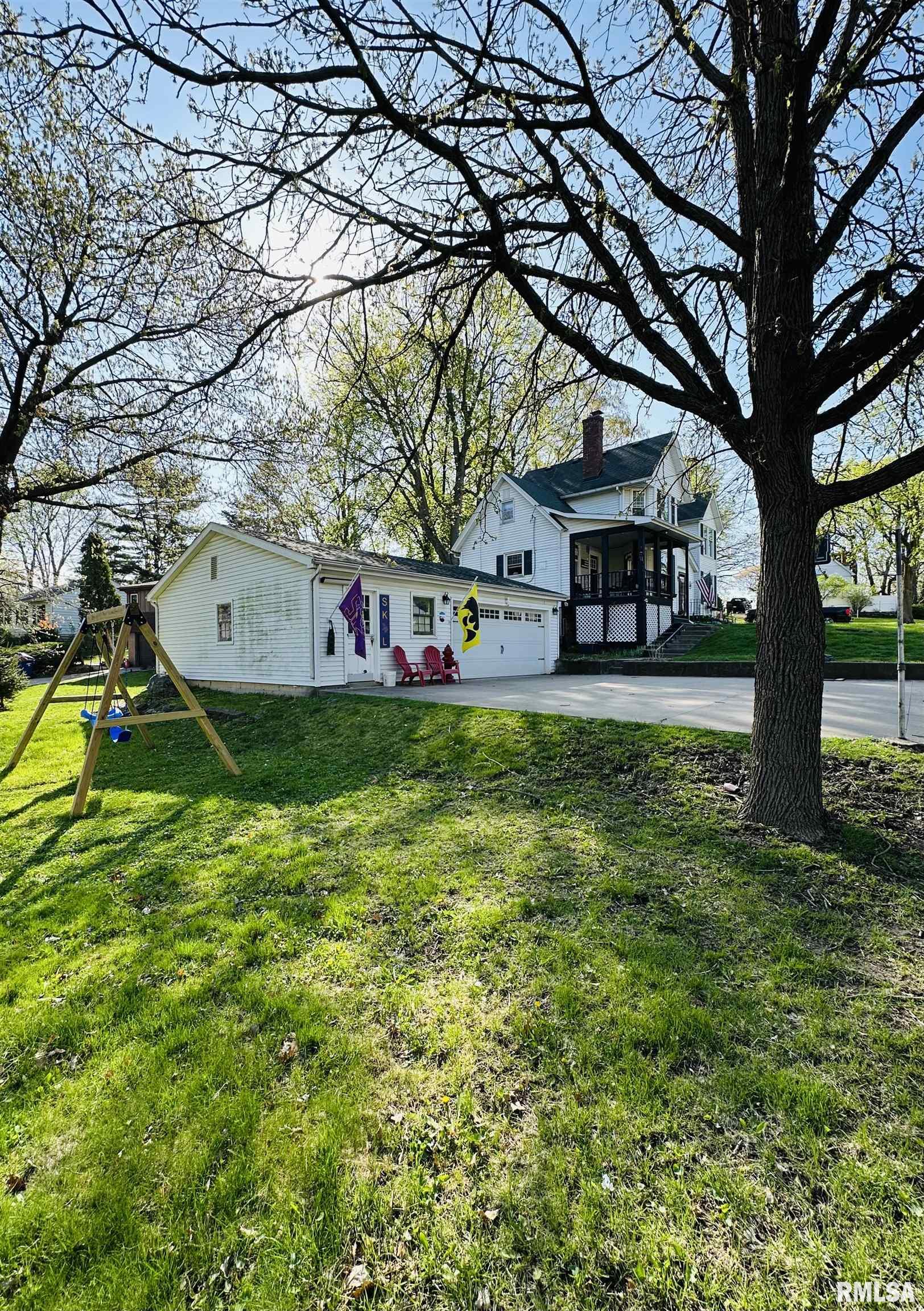 1228 Caroline Avenue, Clinton, Iowa image 3