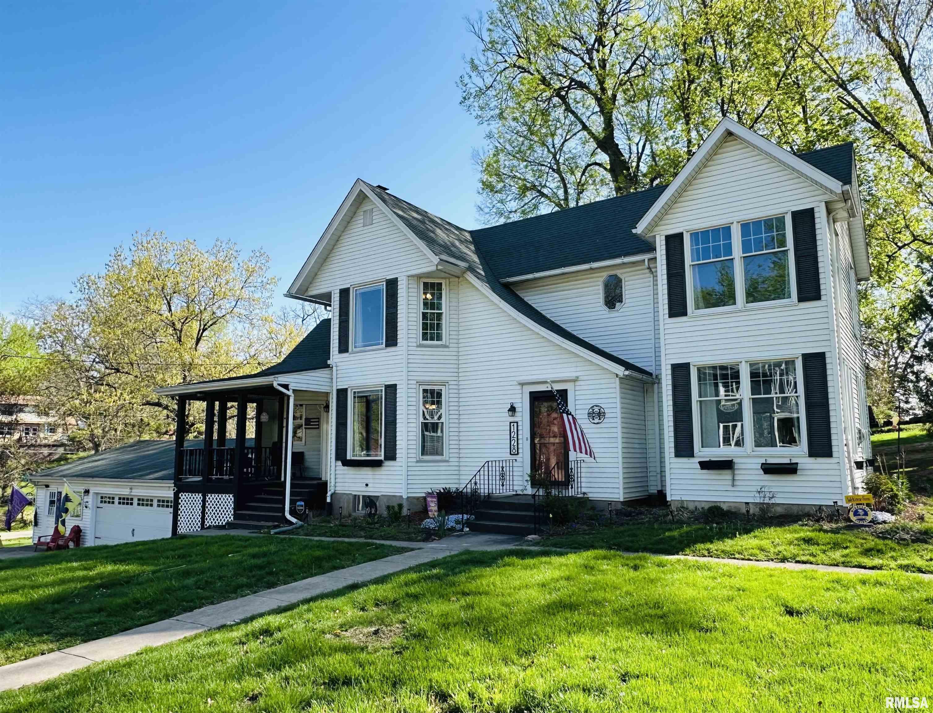 1228 Caroline Avenue, Clinton, Iowa image 1