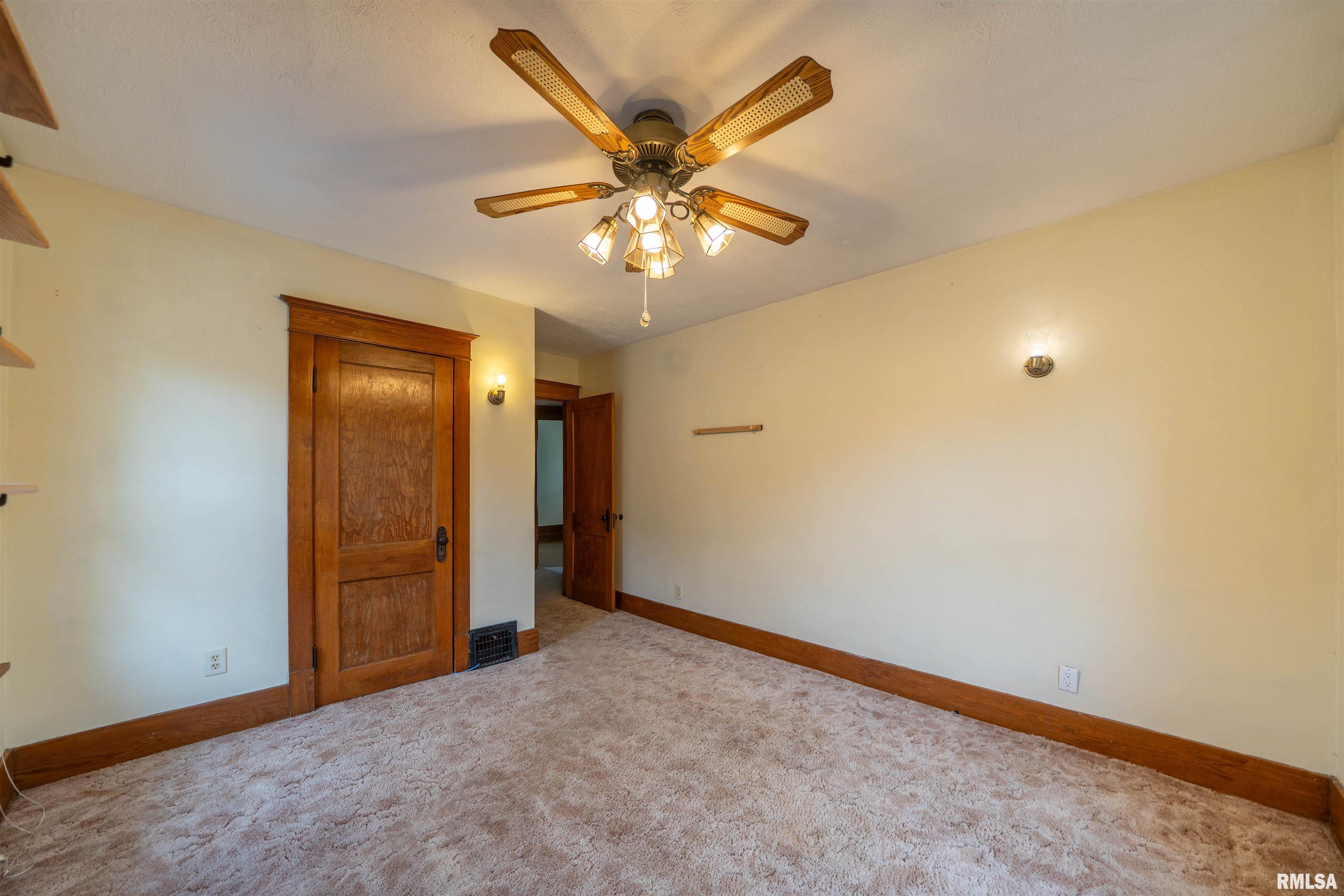 134 W Hanssler Place, Peoria, Illinois image 31