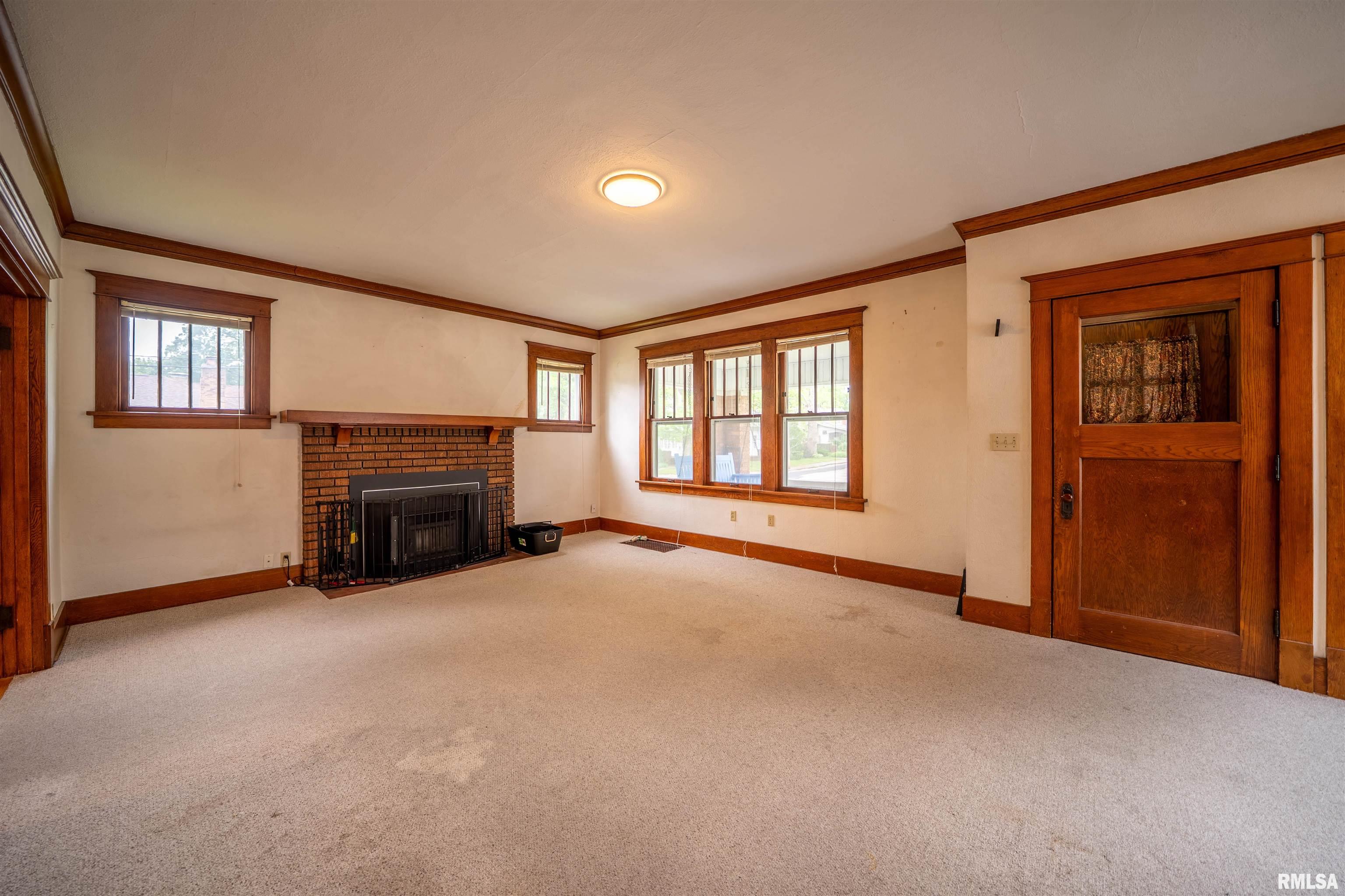 134 W Hanssler Place, Peoria, Illinois image 5