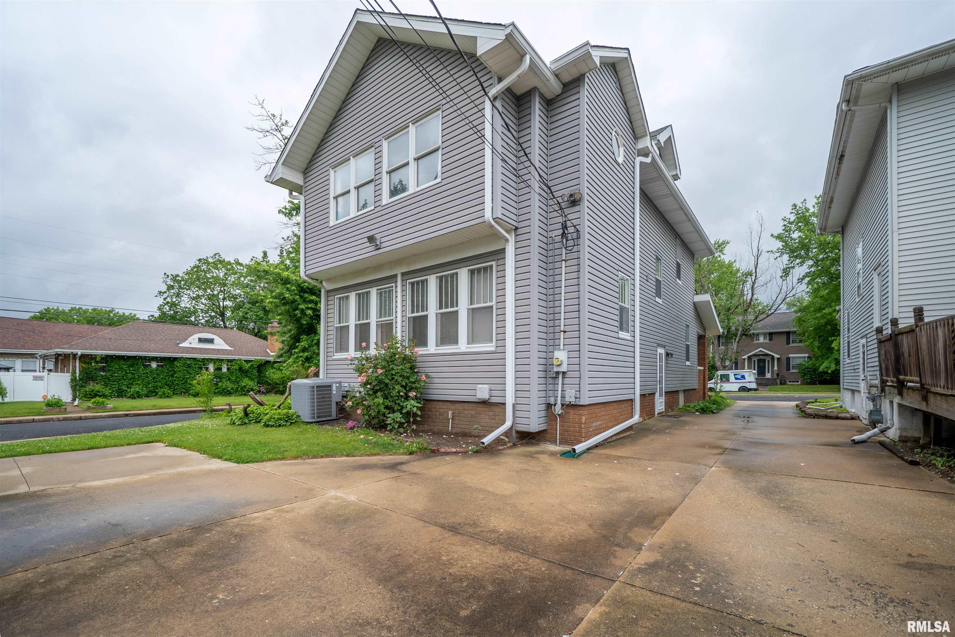 134 W Hanssler Place, Peoria, Illinois image 42