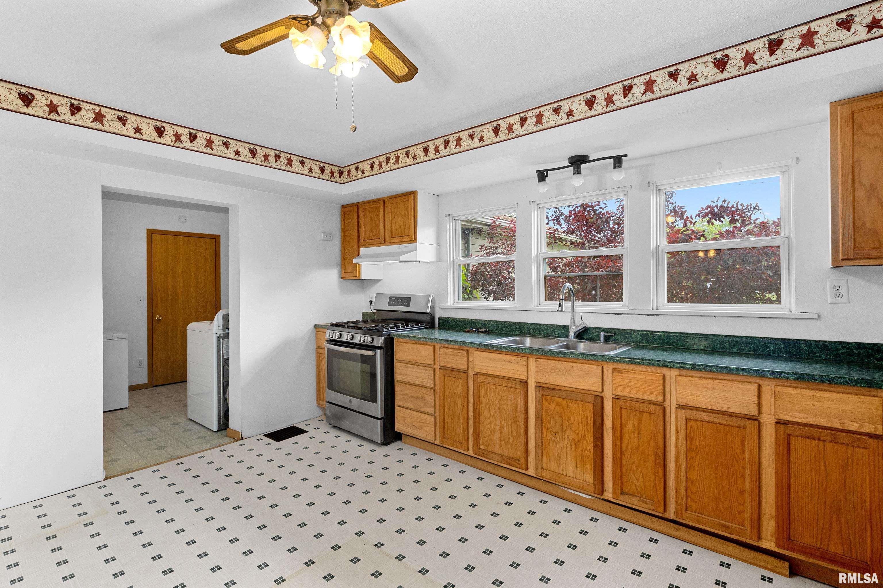 507 E Main Street, Bryant, Illinois image 6