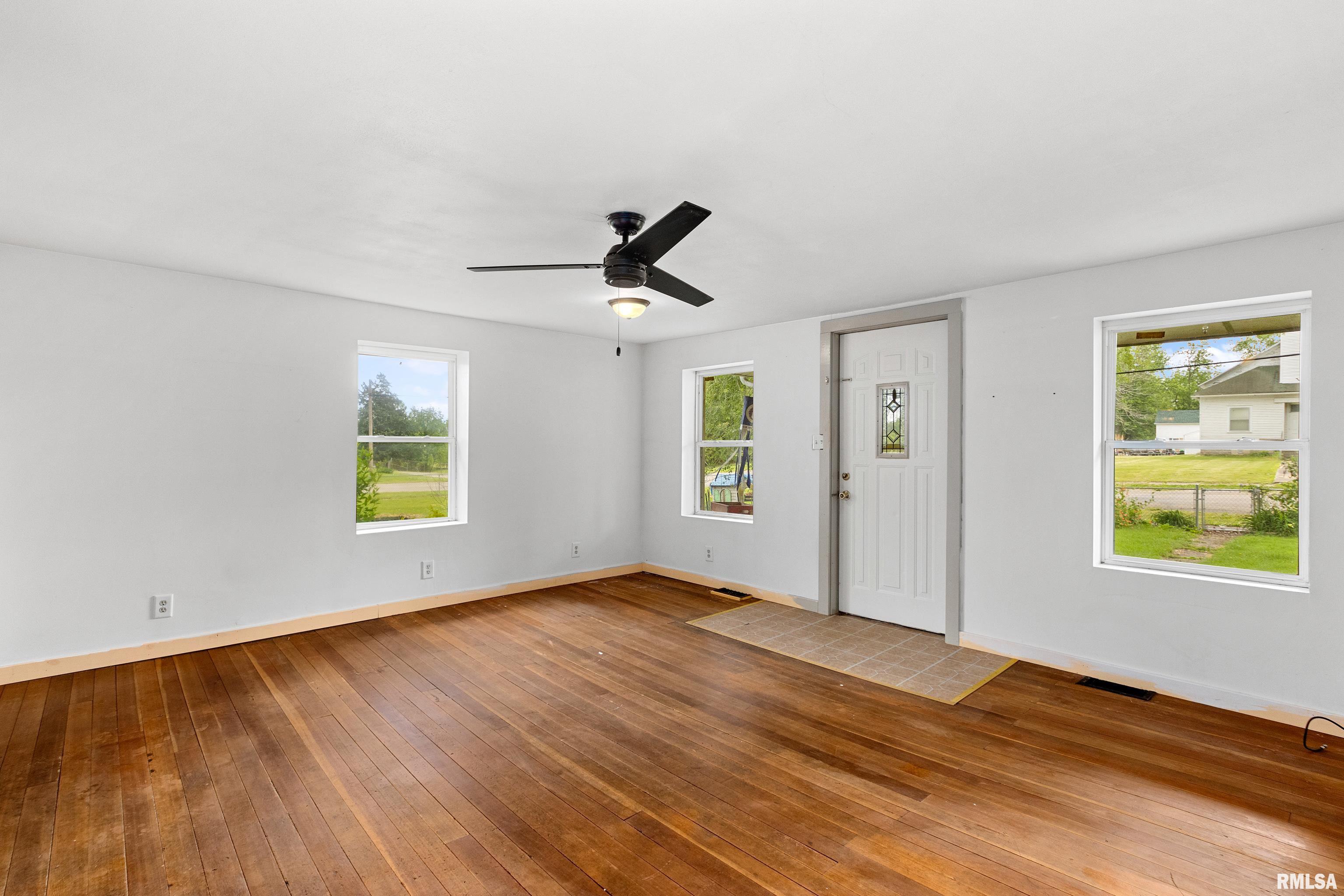507 E Main Street, Bryant, Illinois image 9