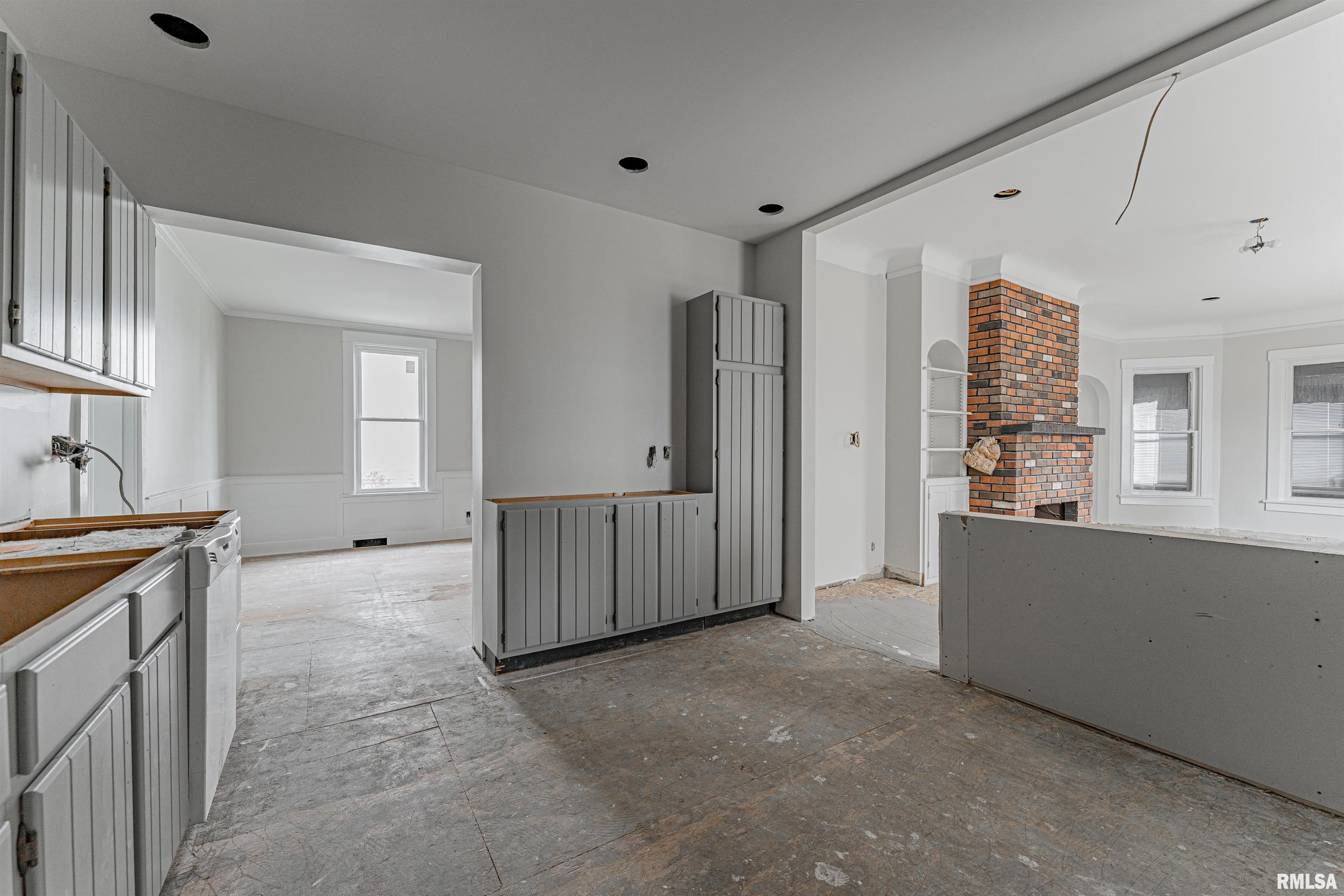 609 College Avenue, Lincoln, Illinois image 11