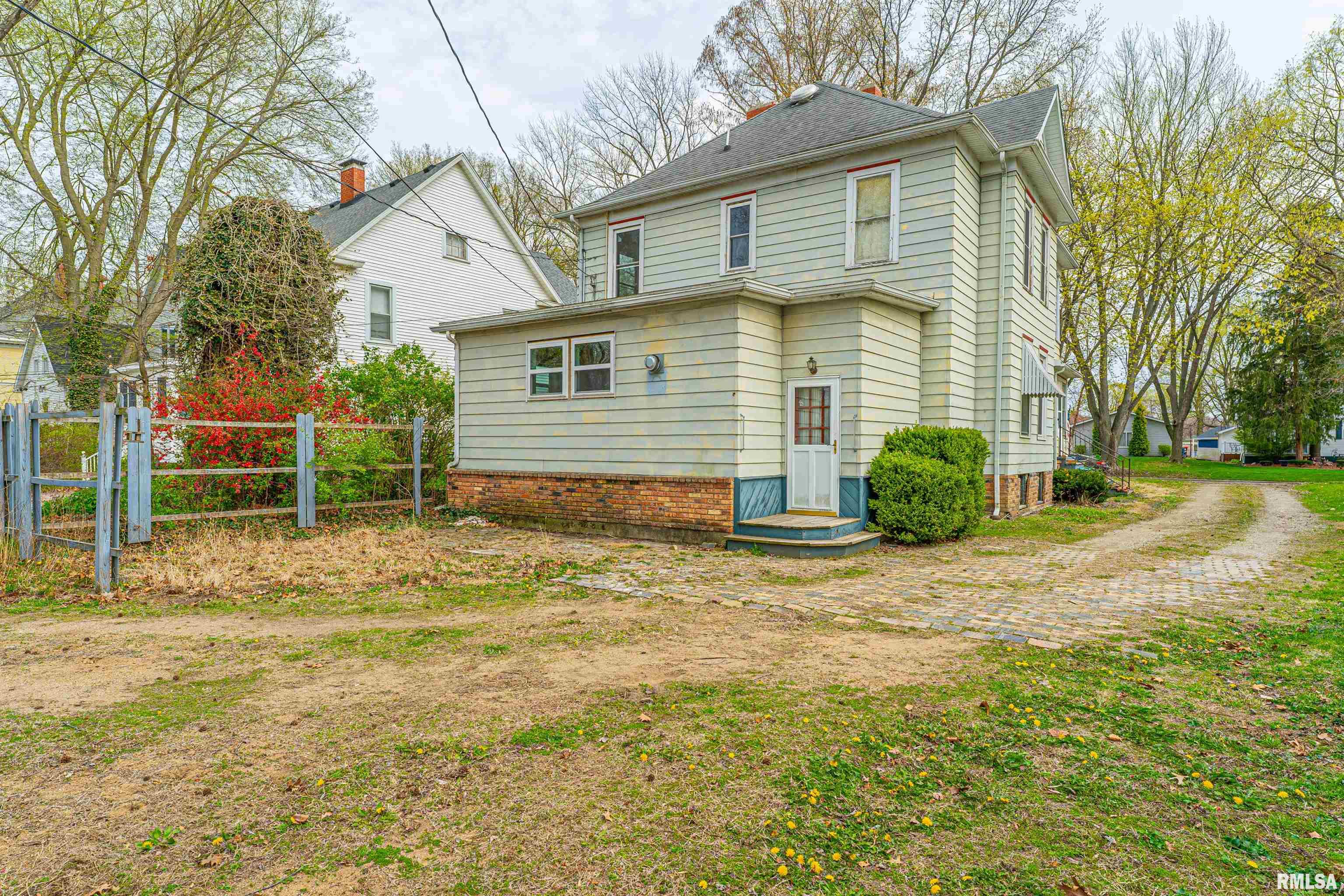 609 College Avenue, Lincoln, Illinois image 33