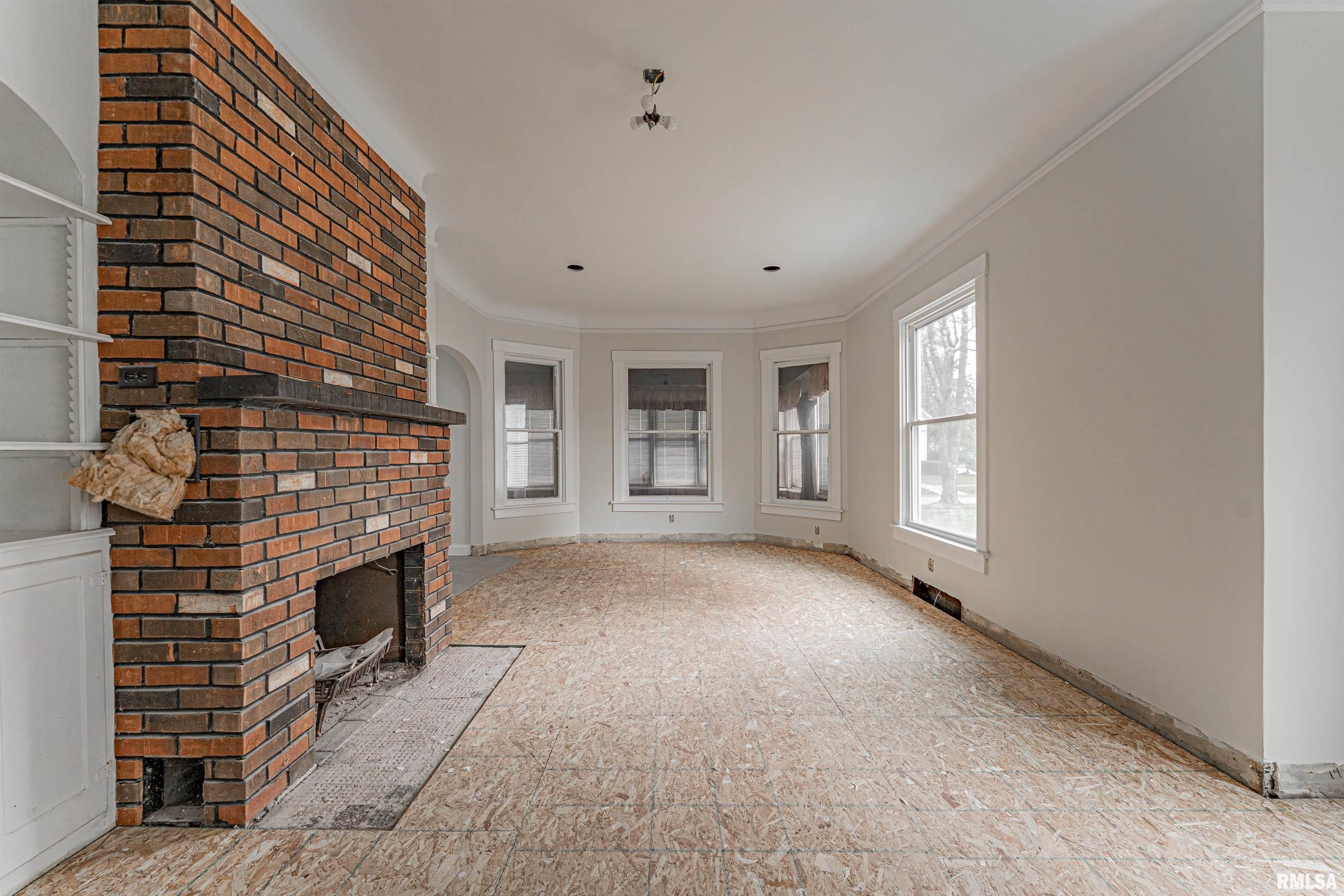 609 College Avenue, Lincoln, Illinois image 9