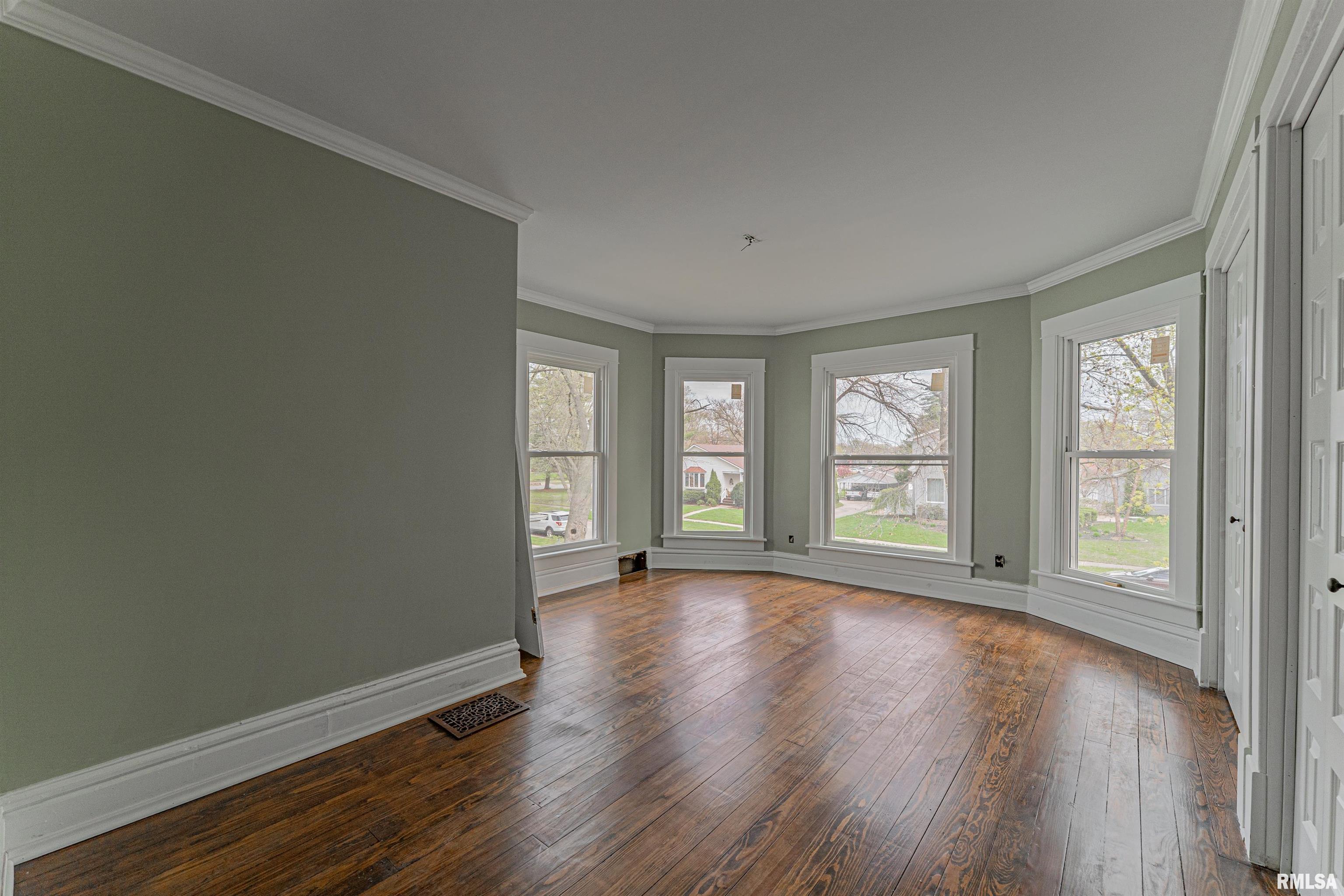 609 College Avenue, Lincoln, Illinois image 21