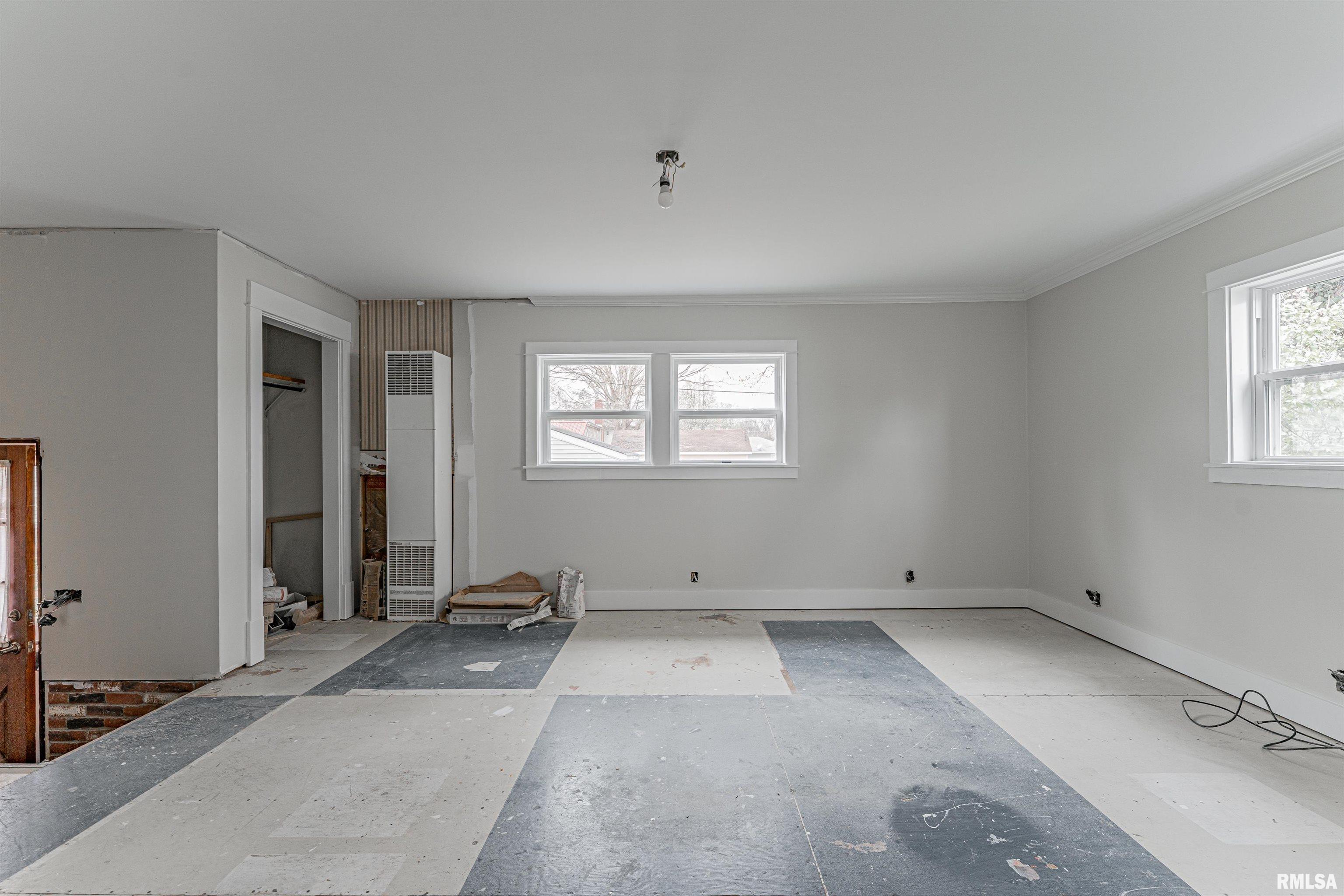609 College Avenue, Lincoln, Illinois image 14