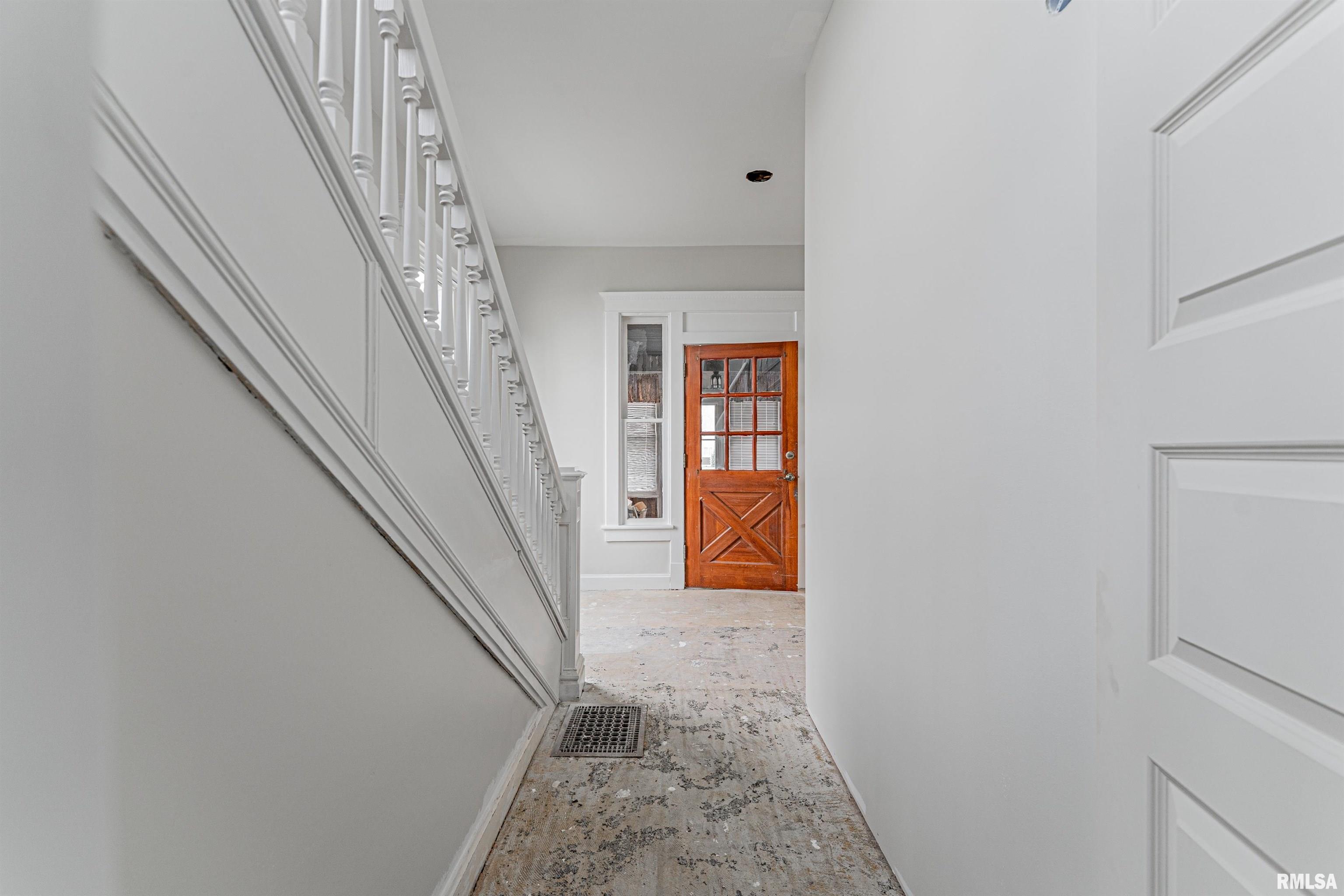 609 College Avenue, Lincoln, Illinois image 18