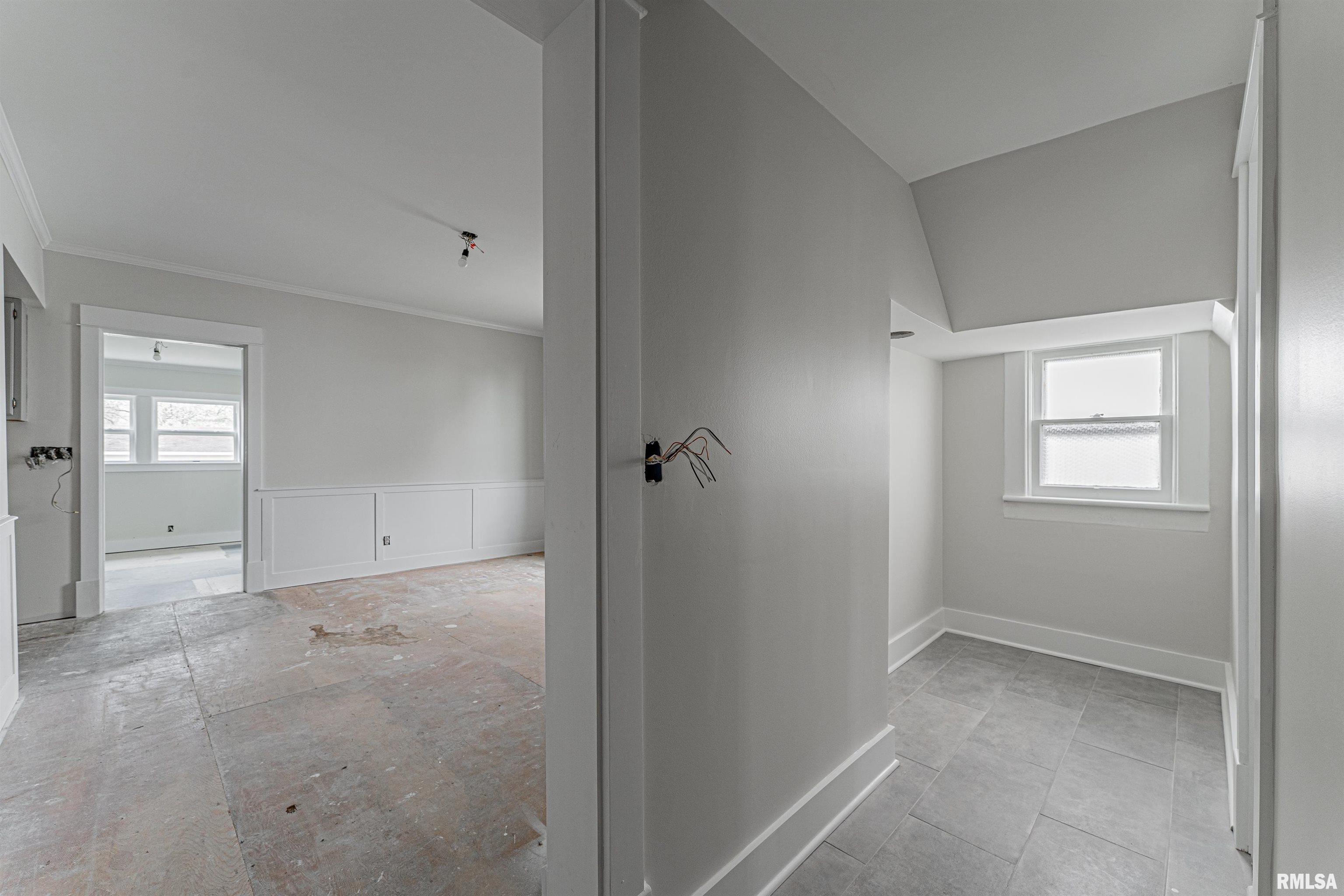 609 College Avenue, Lincoln, Illinois image 17