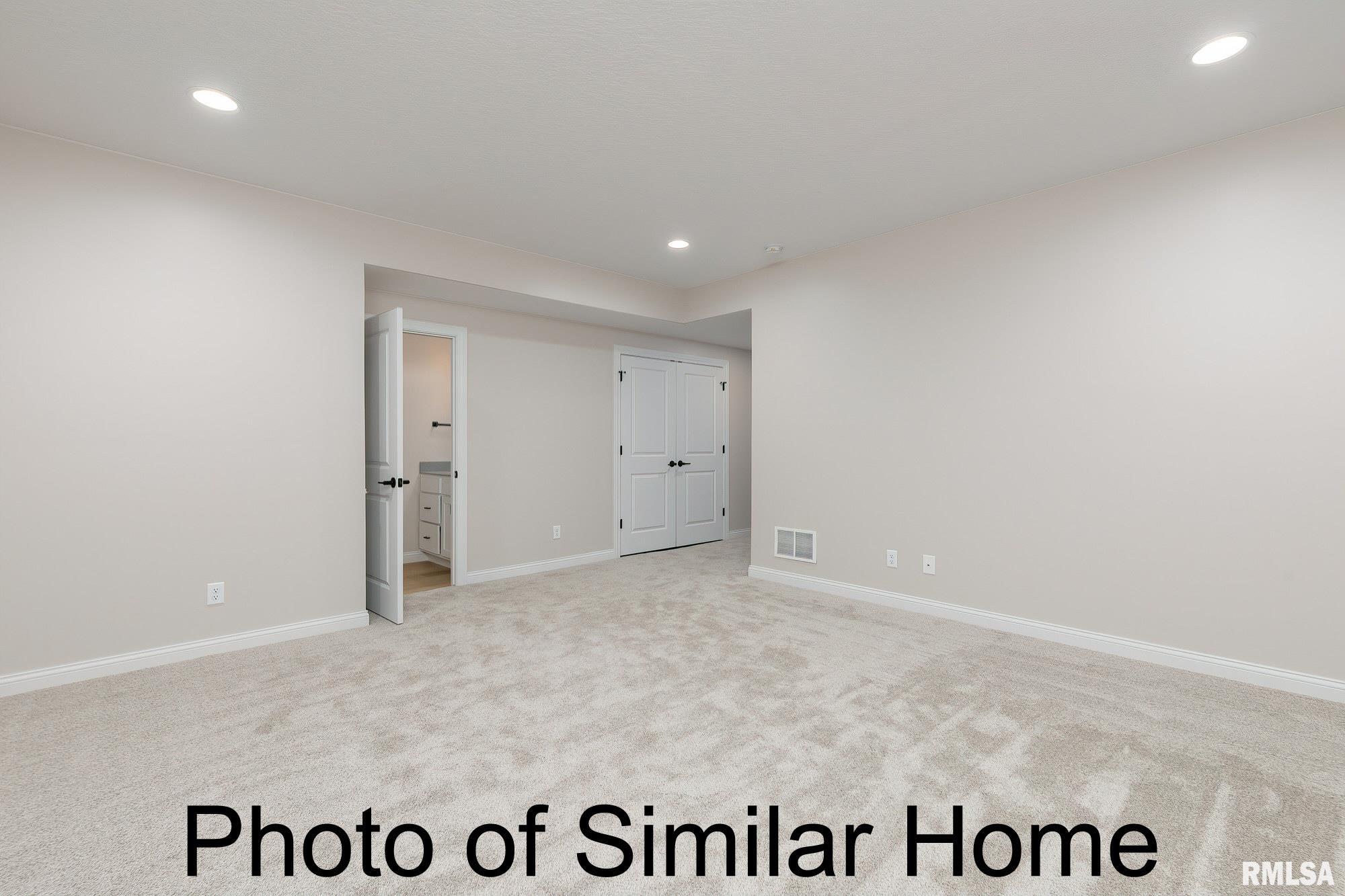 3808 Orchard Drive, Bettendorf, Iowa image 28