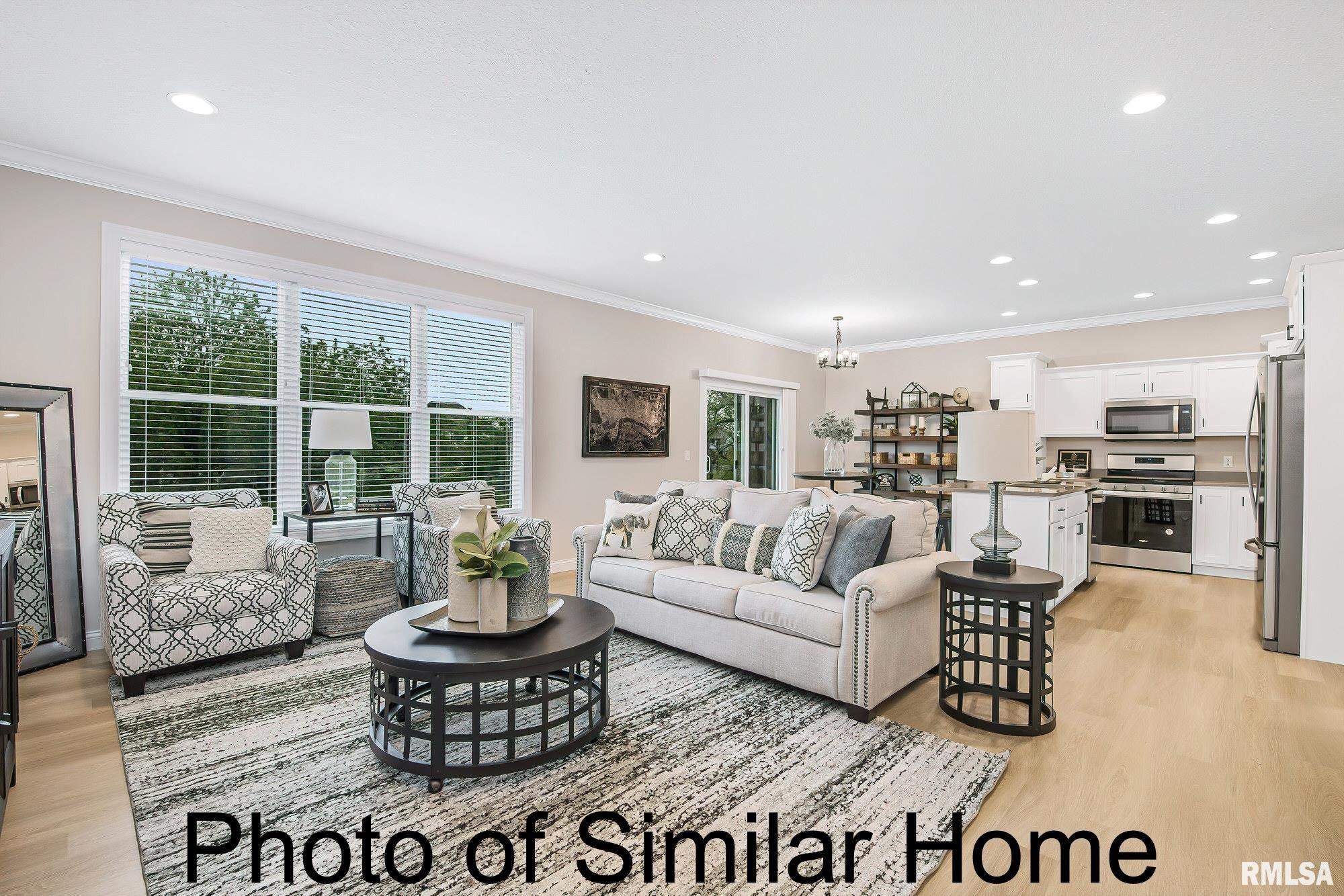 3808 Orchard Drive, Bettendorf, Iowa image 2