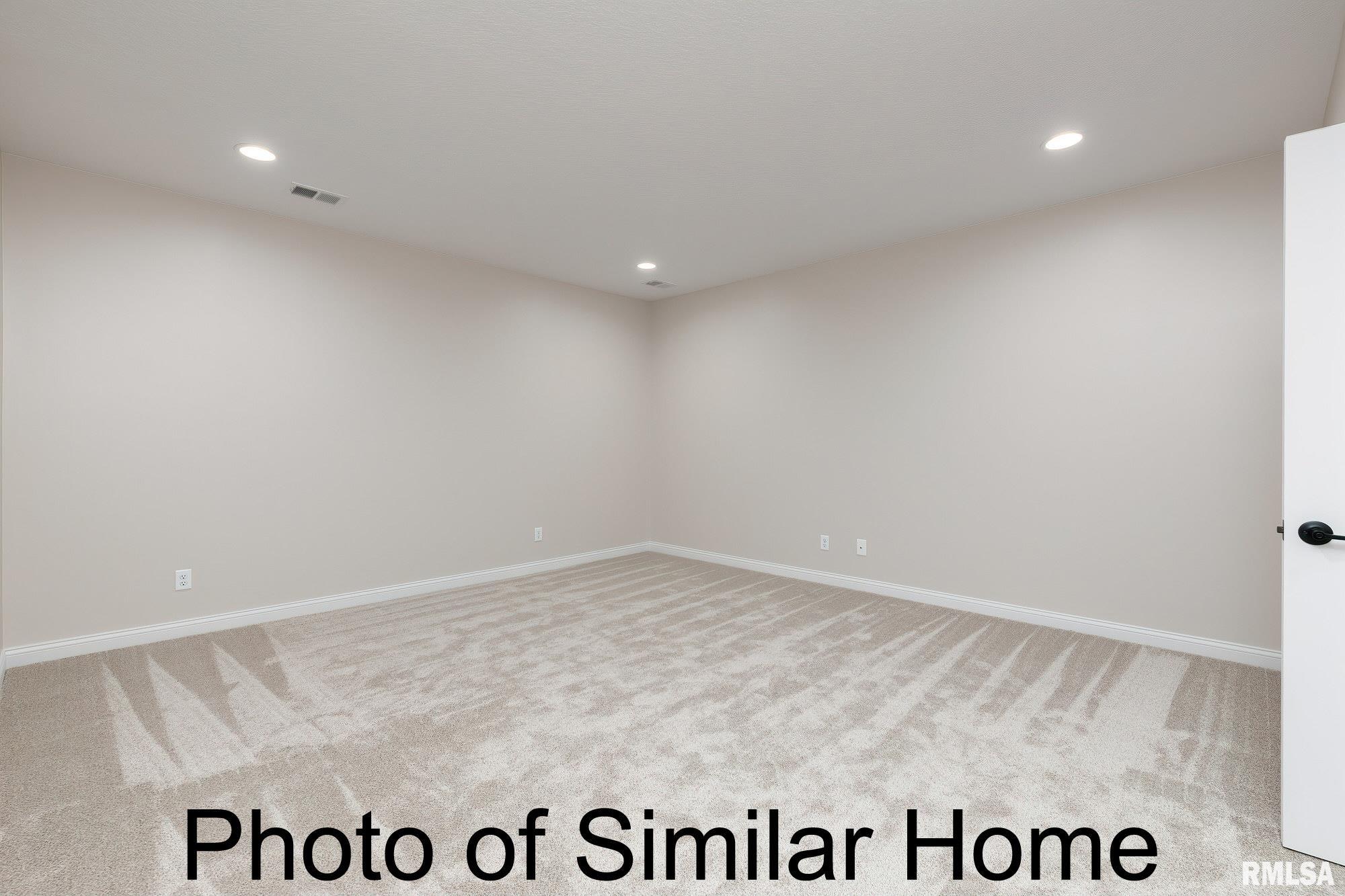 3808 Orchard Drive, Bettendorf, Iowa image 27