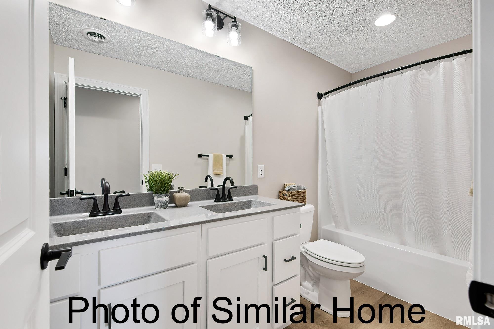 3808 Orchard Drive, Bettendorf, Iowa image 25