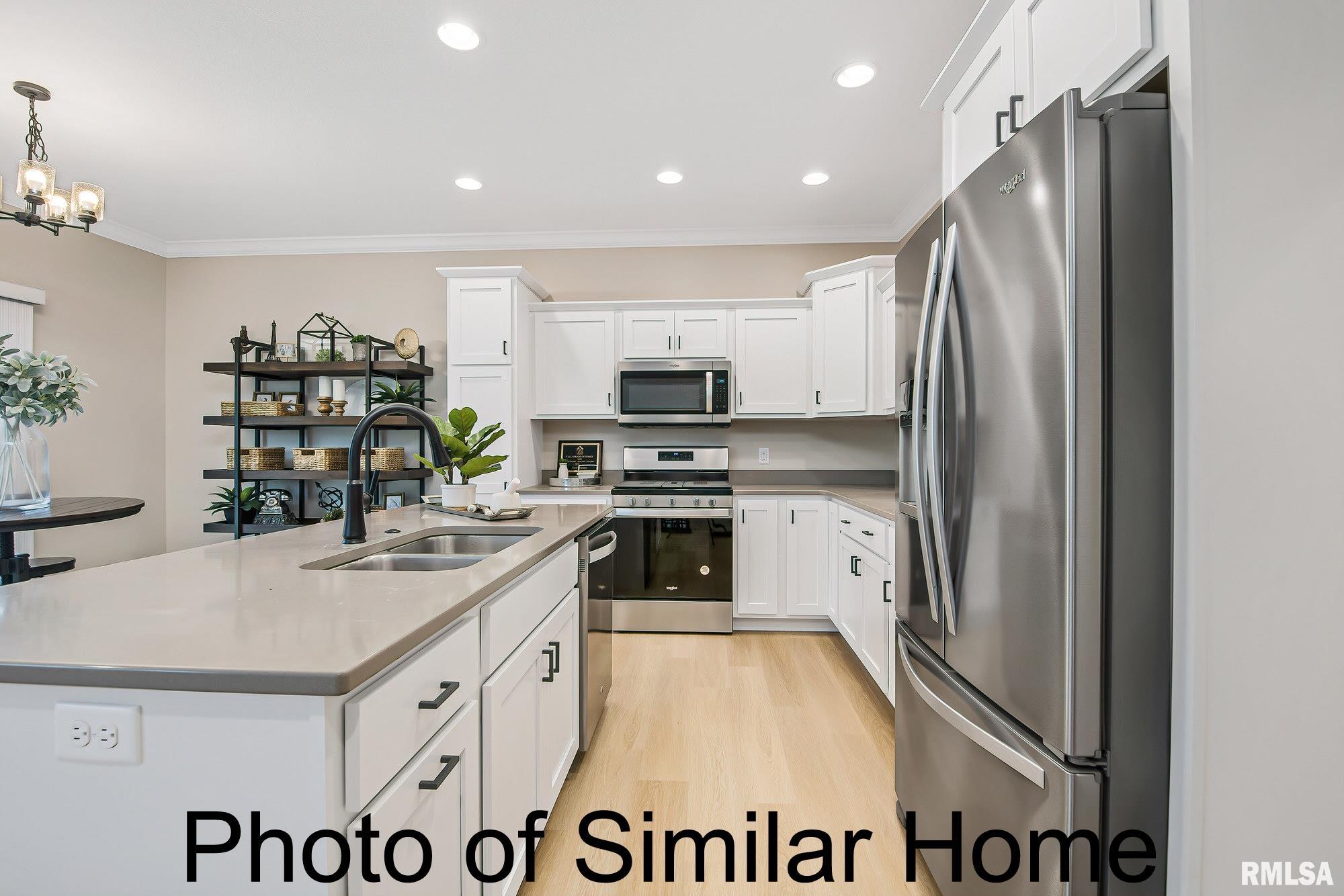 3808 Orchard Drive, Bettendorf, Iowa image 11
