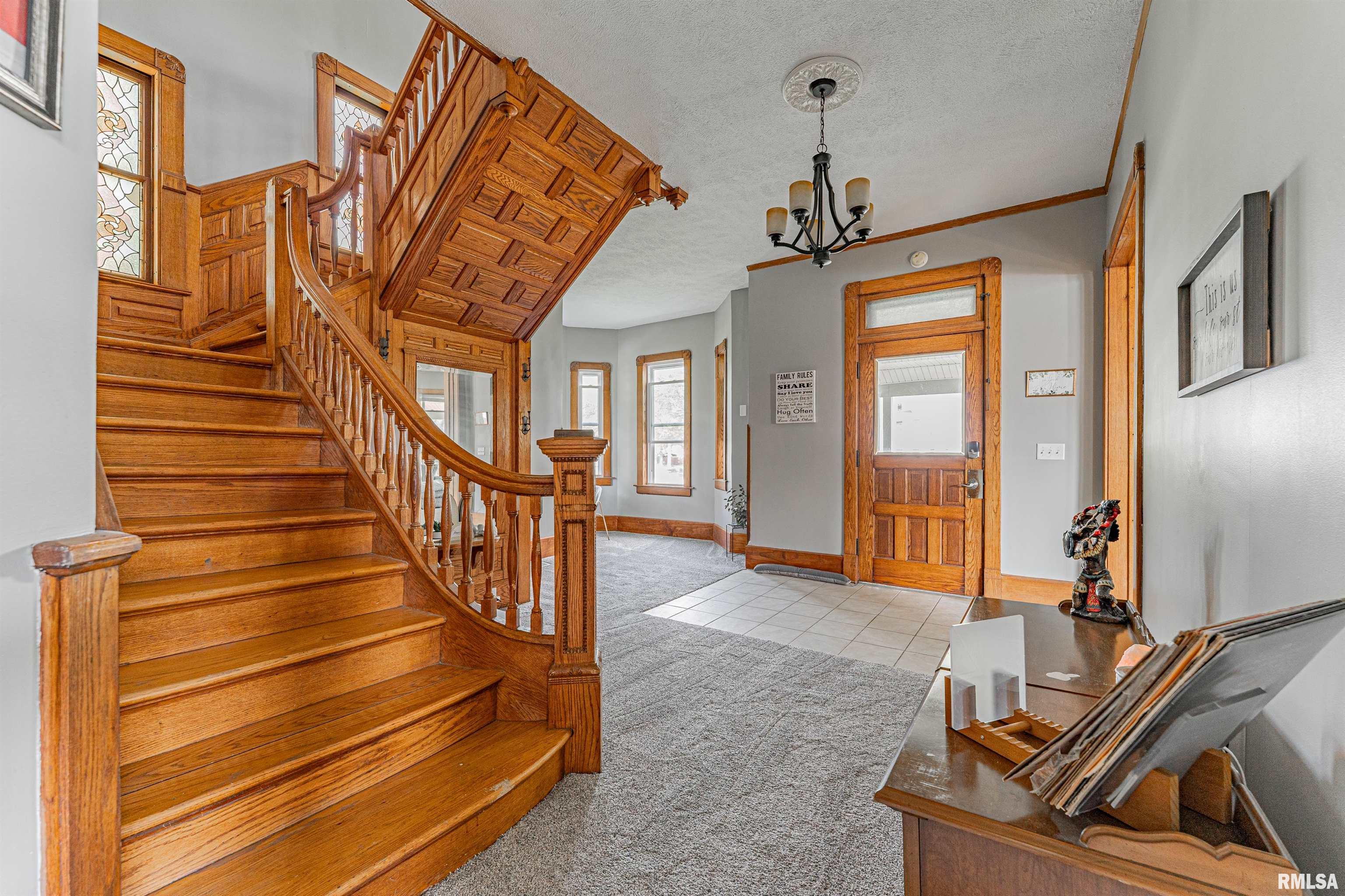 221 N Union Street, Lincoln, Illinois image 7