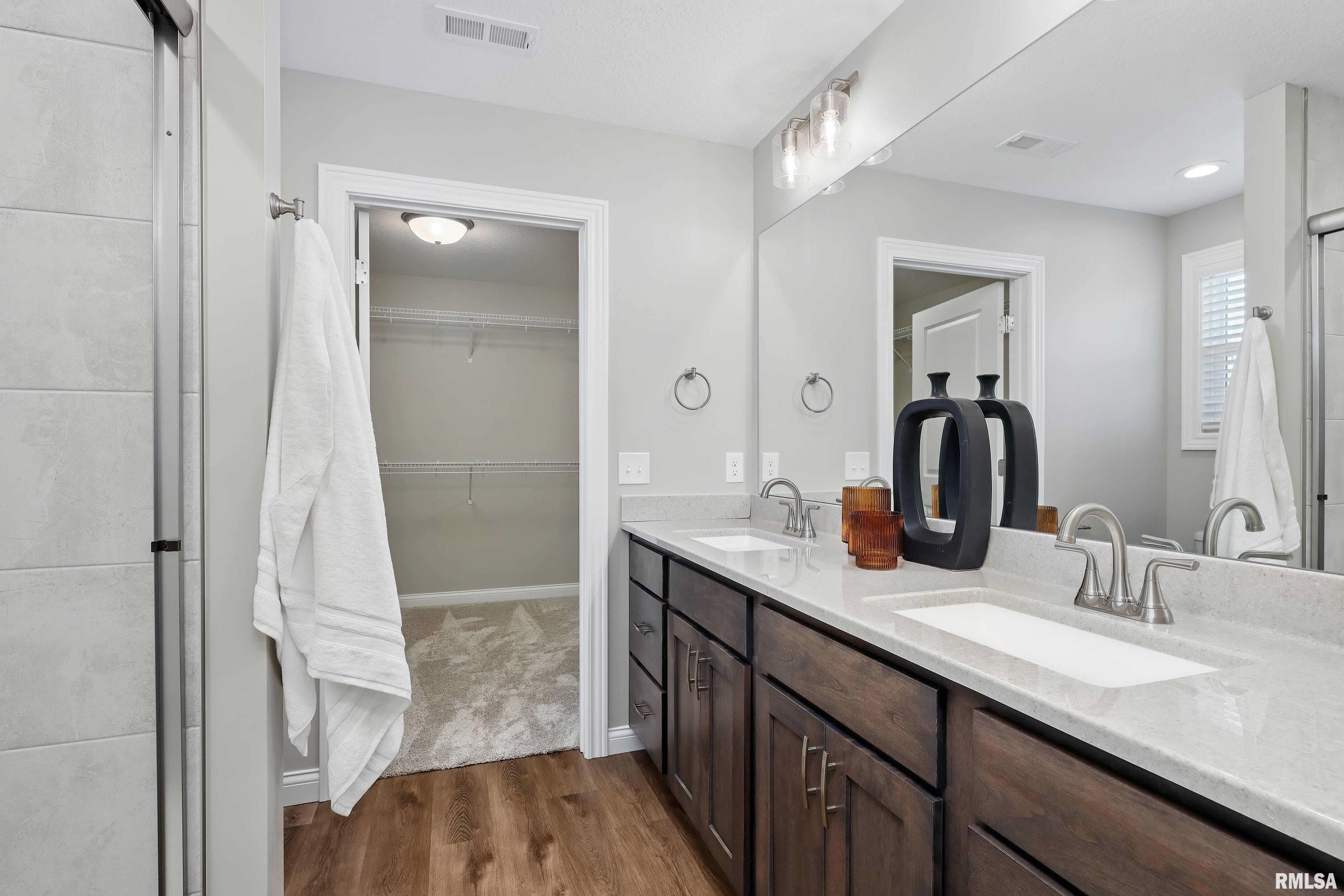 3815 Orchard Drive, Bettendorf, Iowa image 20